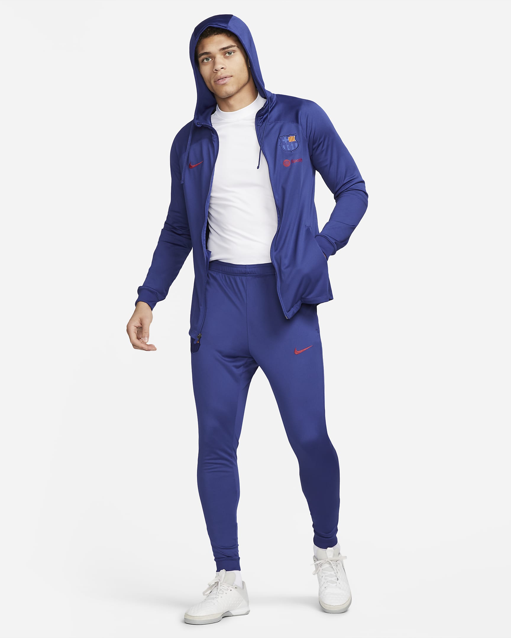F.C. Barcelona Strike Men's Nike DriFIT Hooded Football Tracksuit. Nike UK