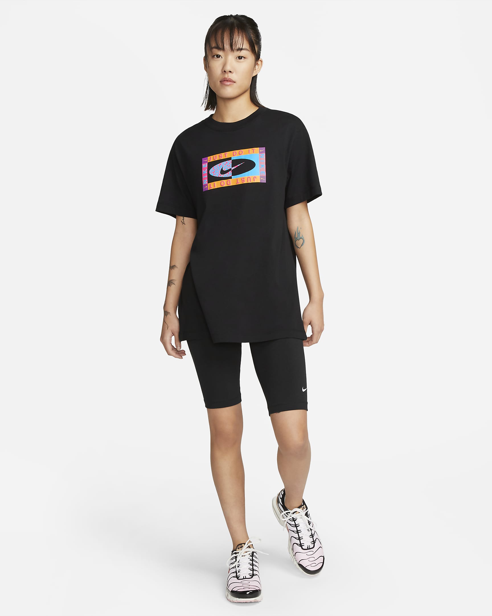 Nike Sportswear Women's T-Shirt - Black