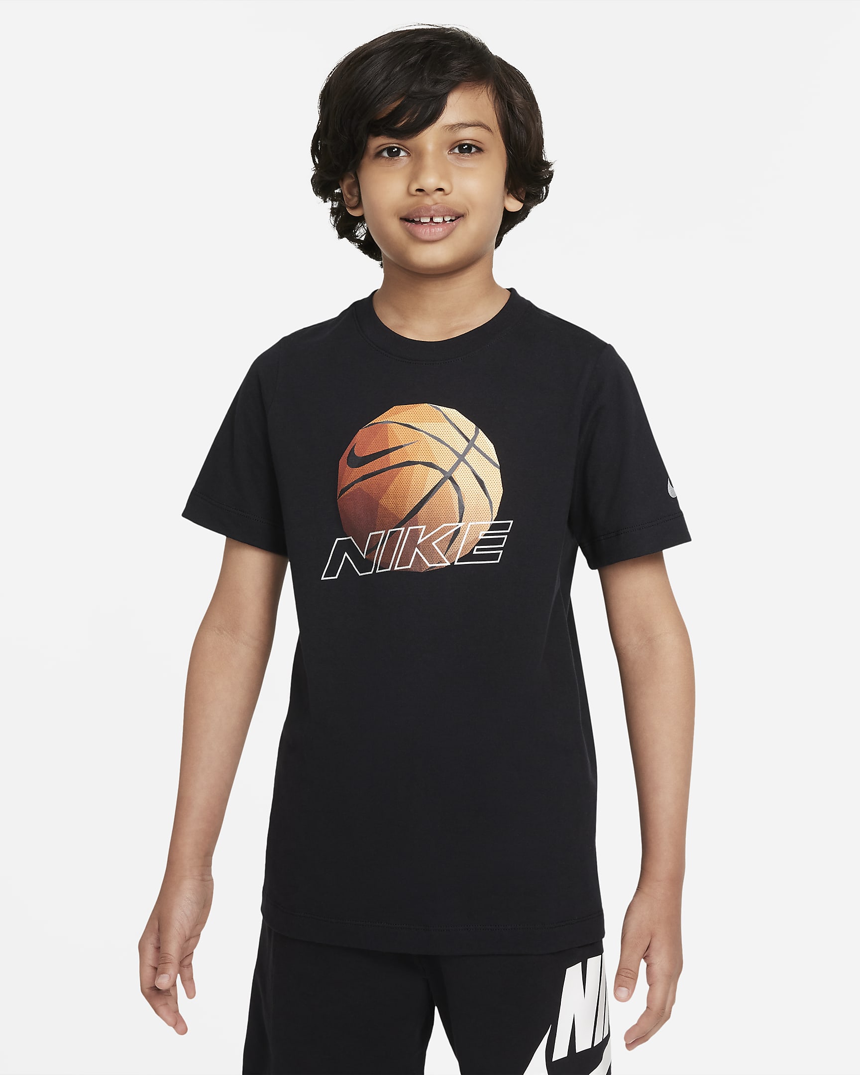 Nike Sportswear Big Kids' (Boys') T-Shirt - Black