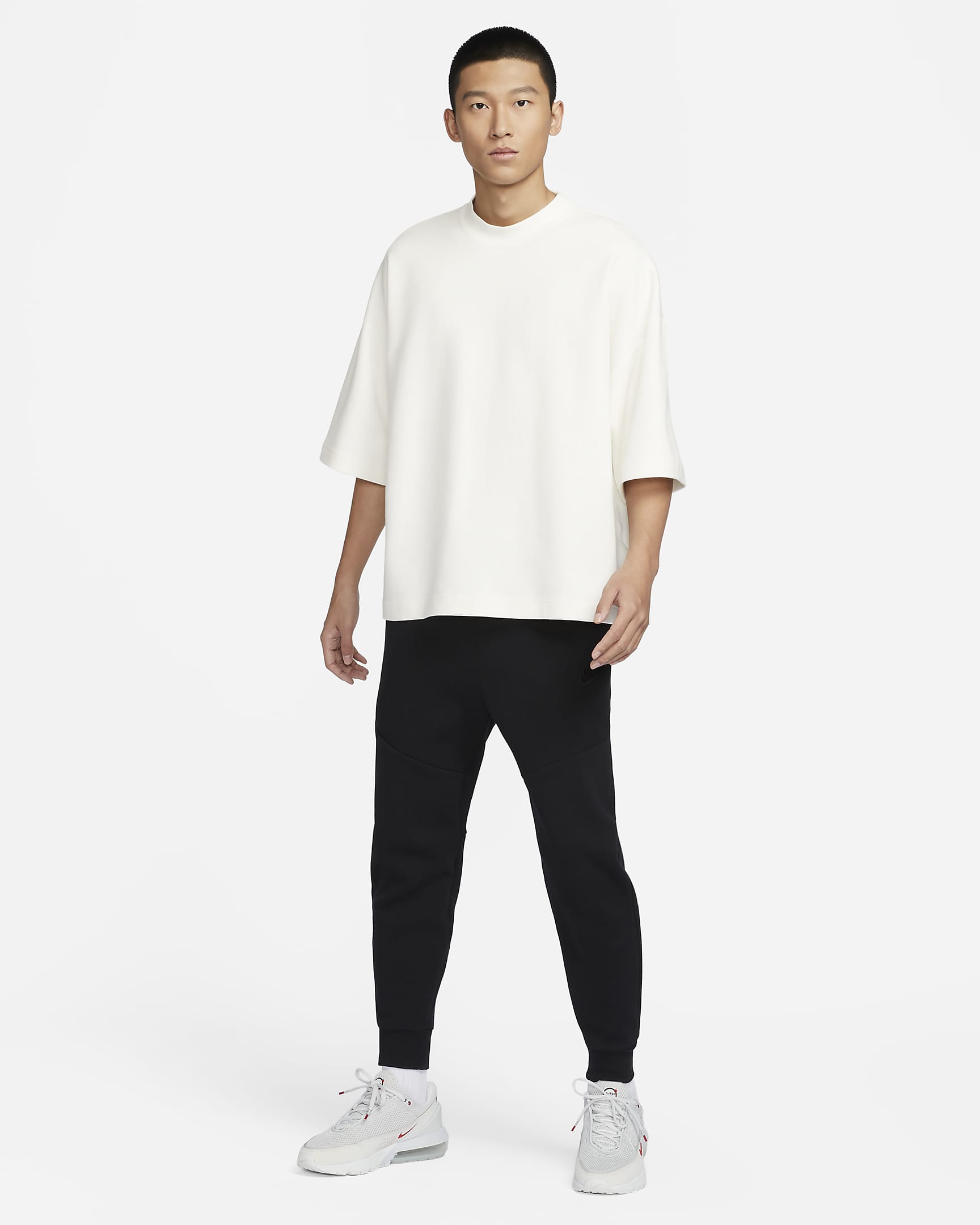 Nike Sportswear Tech Fleece Reimagined Men's Oversized Short-Sleeve Top - Sail