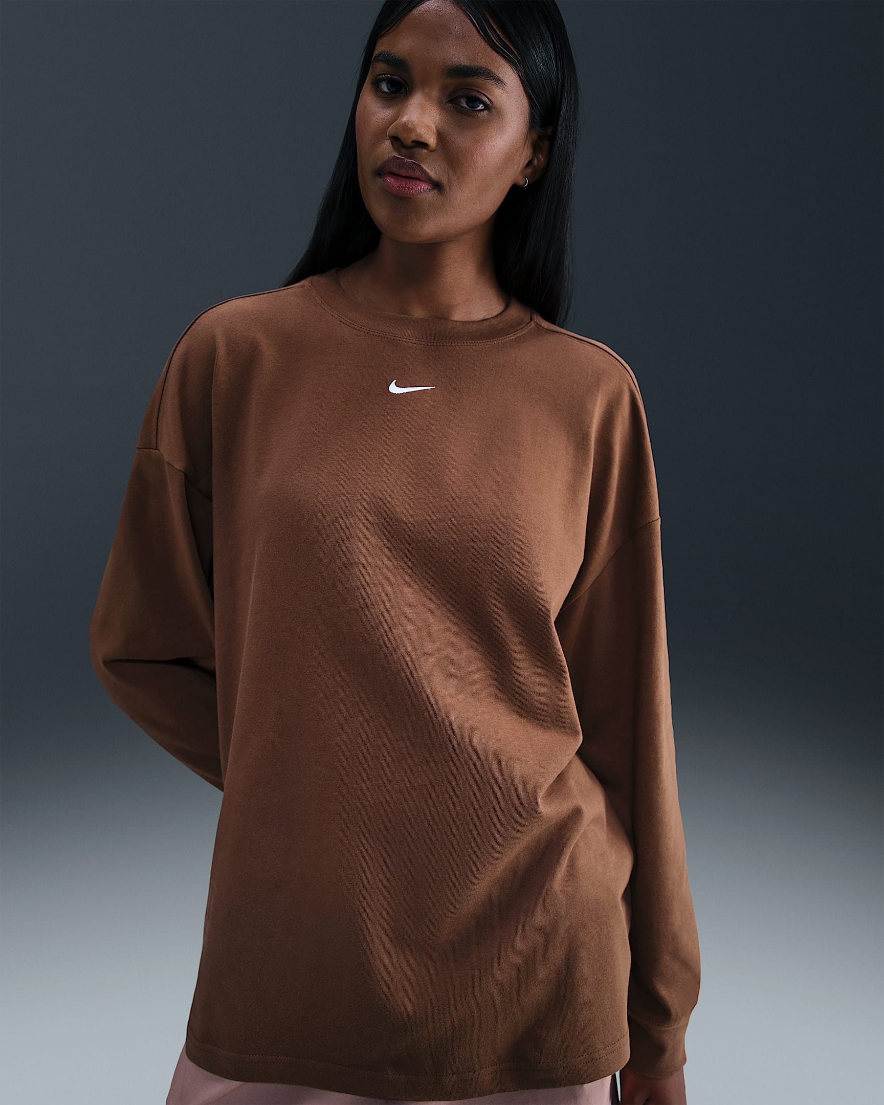 Nike Sportswear Essential Women's Oversized Long-Sleeve T-Shirt - Fauna Brown