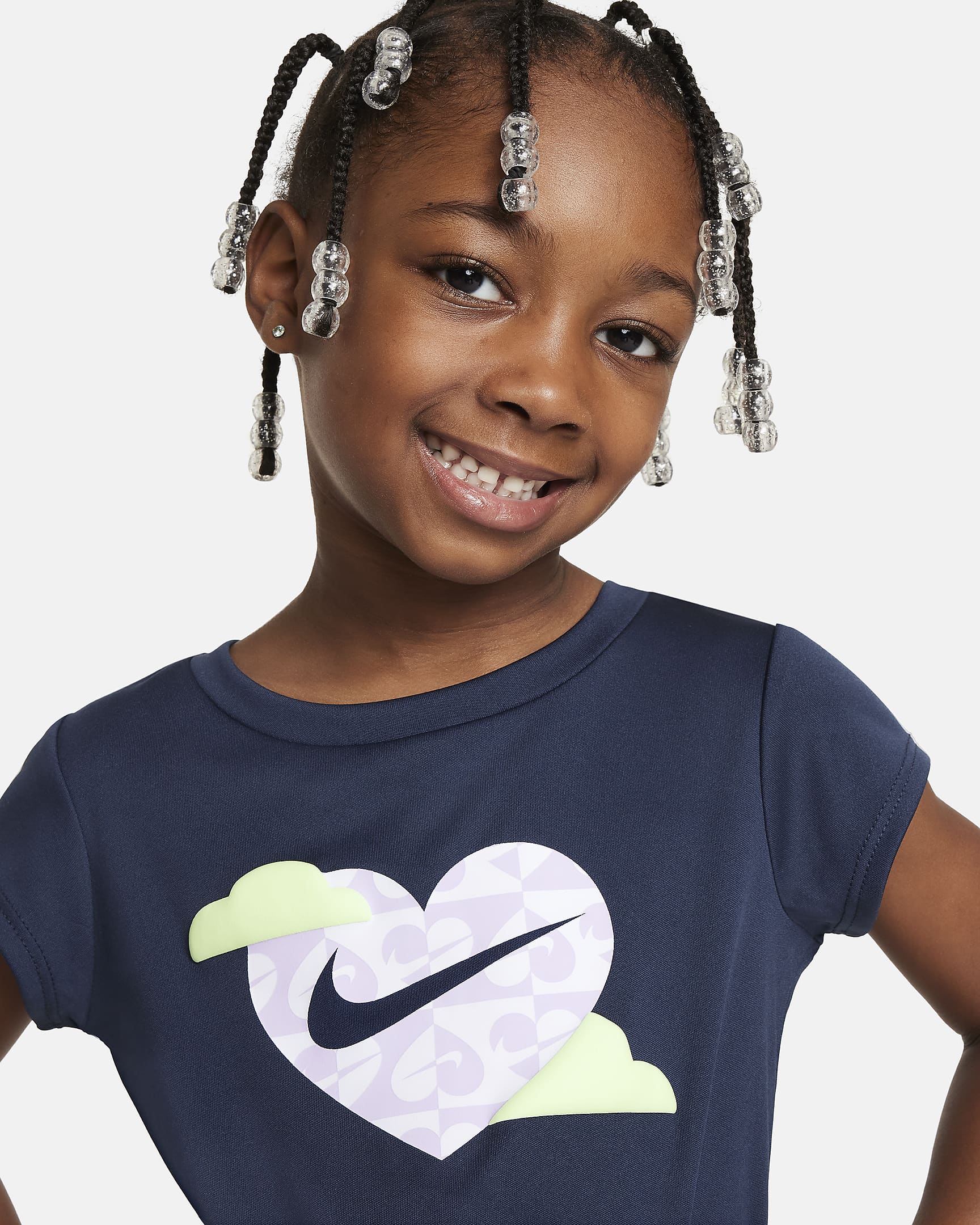 Conjunto infantil de 2 piezas Nike Sweet Swoosh Dri-FIT Sprinter. Nike.com