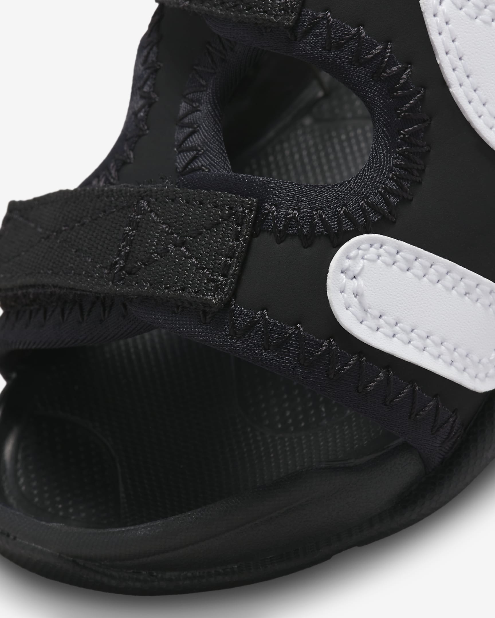 Nike Sunray Adjust 6 Slides für Babys und Kleinkinder - Schwarz/Weiß