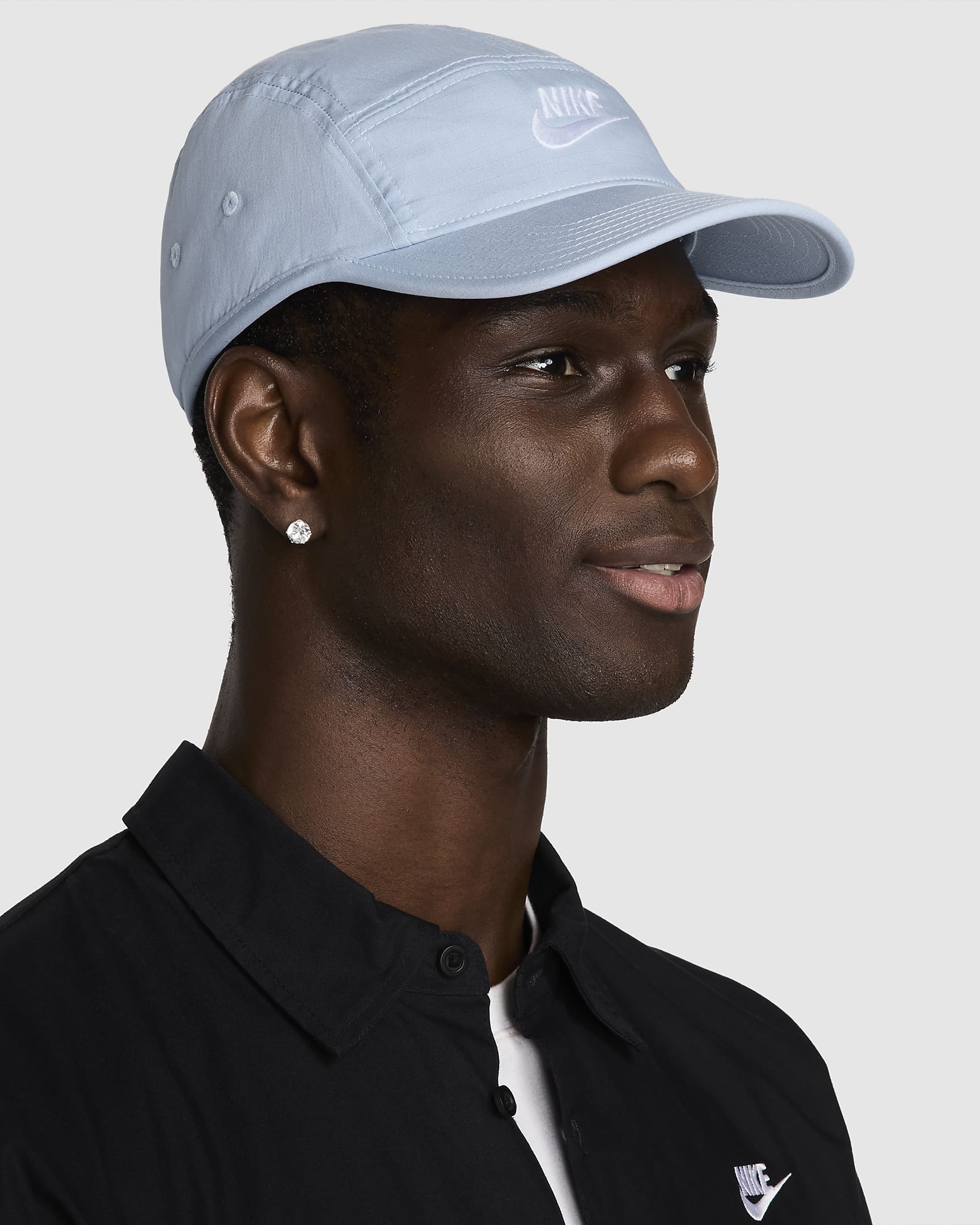 Nike Fly Gorra Futura sin estructura - Light Armory Blue/Blanco