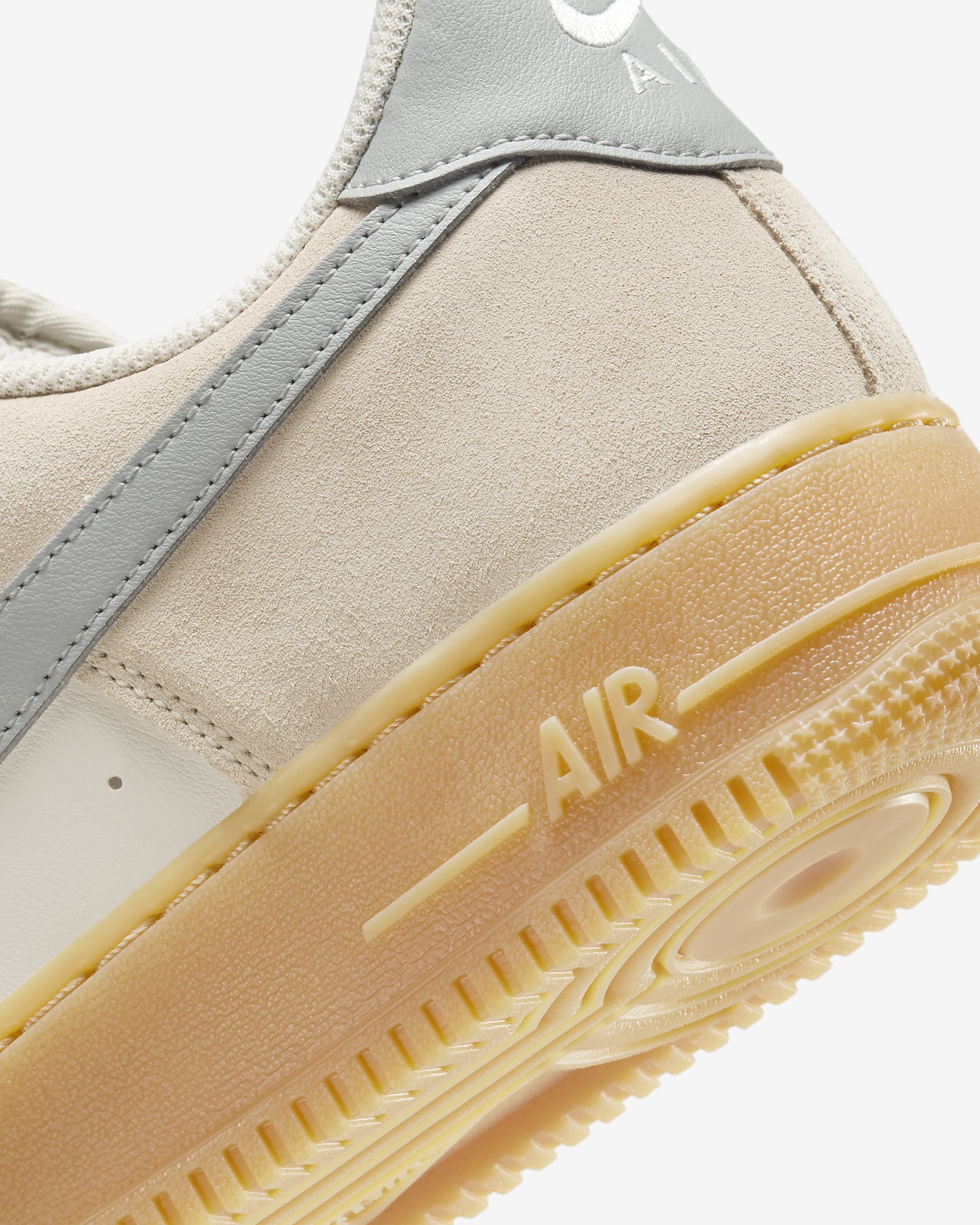 Nike Air Force 1 '07 LV8 Schuh (Herren) - Phantom/Gum Yellow/Summit White/Light Smoke Grey