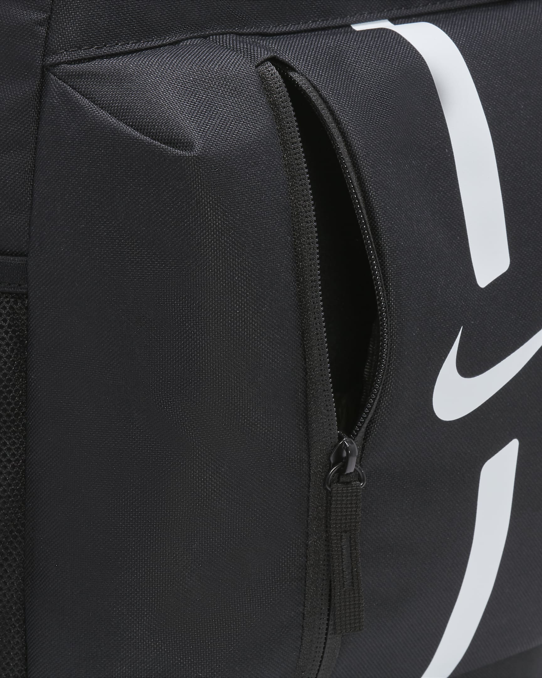 Nike Academy Team Kids' Football Backpack (22L) - Black/Black/White