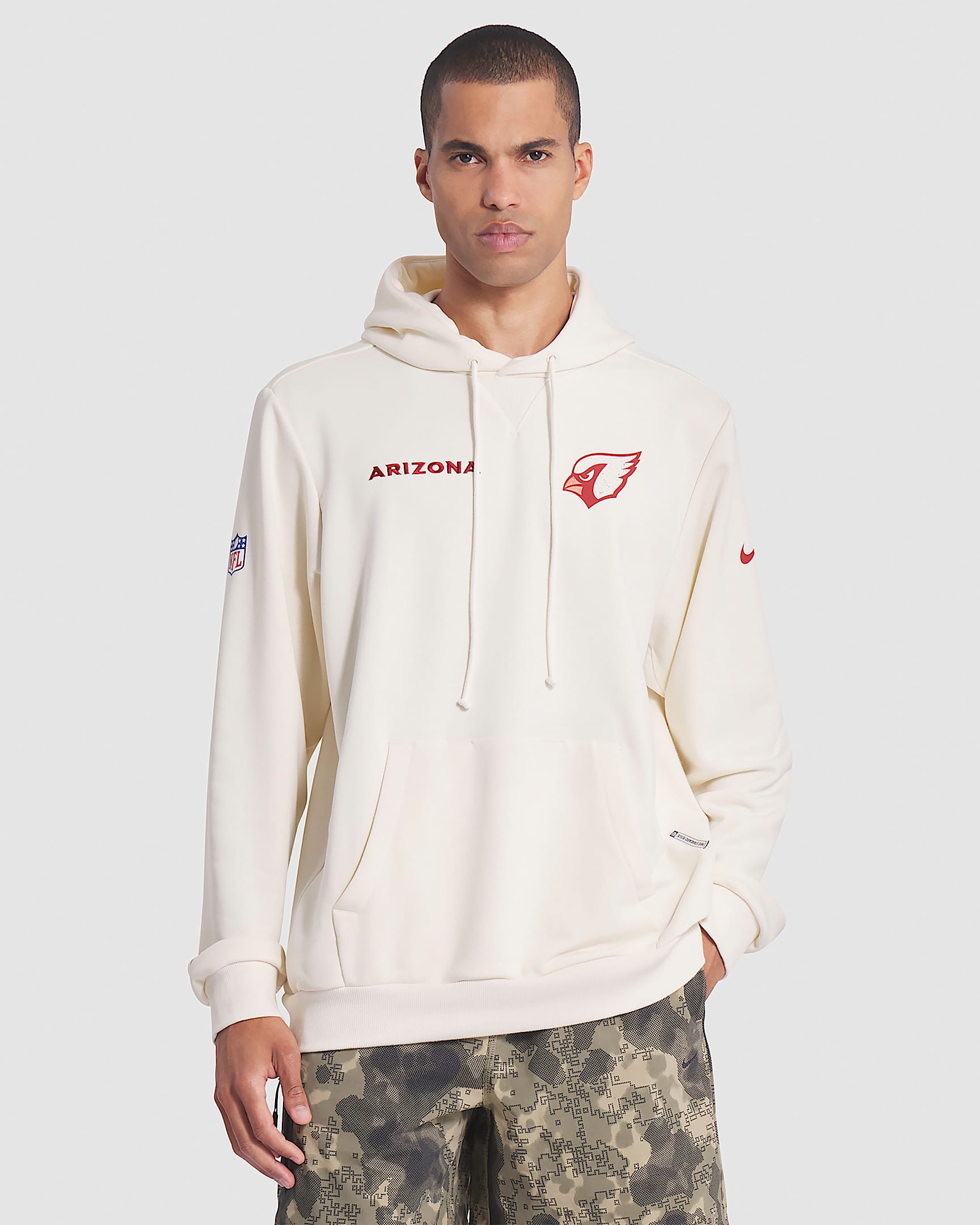 Sudadera con gorro sin cierre Nike Dri-FIT de la NFL para hombre Arizona Cardinals Rivalries Collection Sideline - Natural