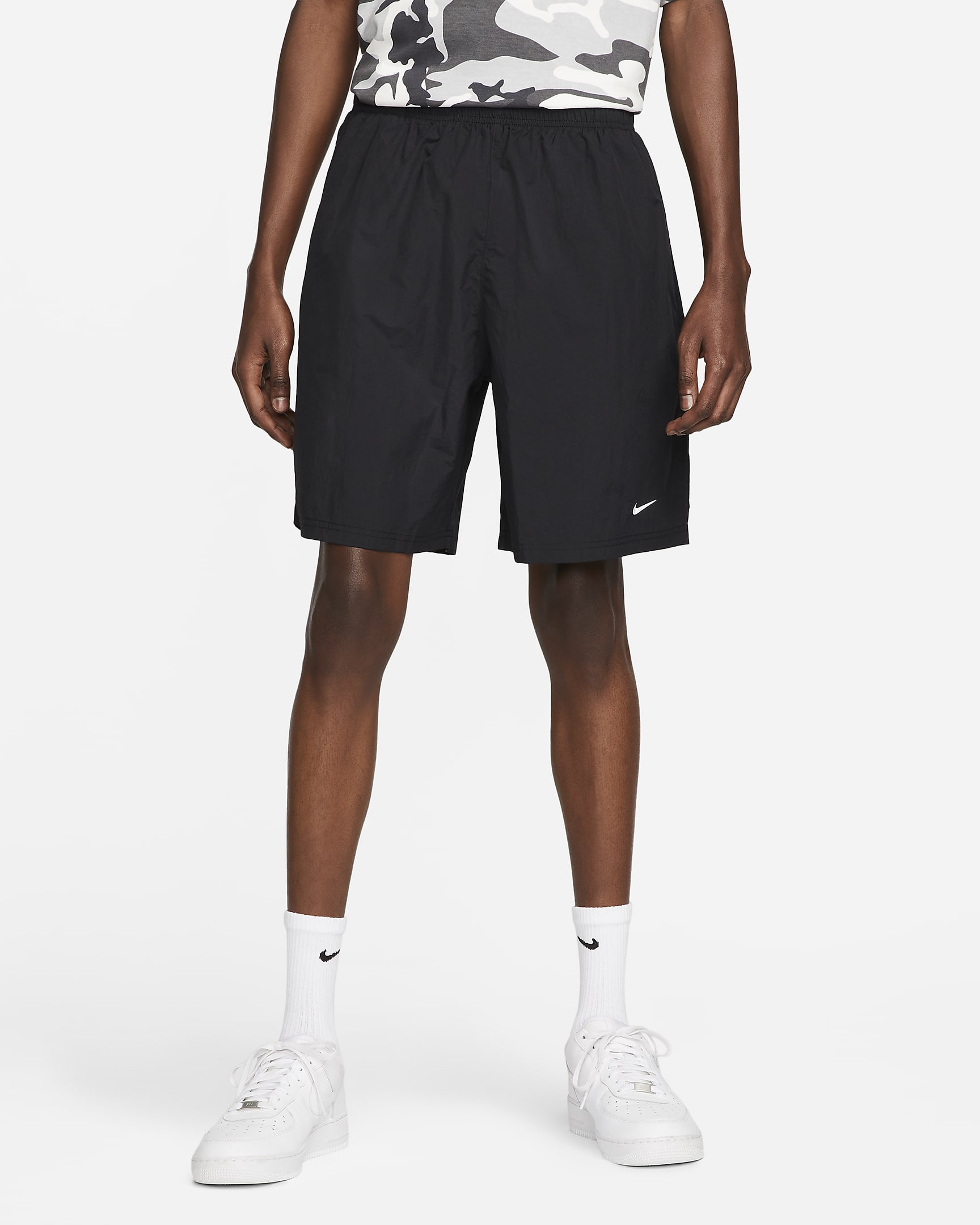 Nike Solo Swoosh Men's Woven Shorts - Black/White