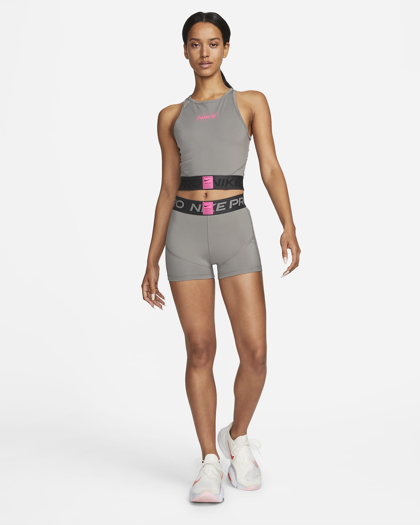 Nike Pro DriFIT Women's Graphic Crop Tank. Nike UK