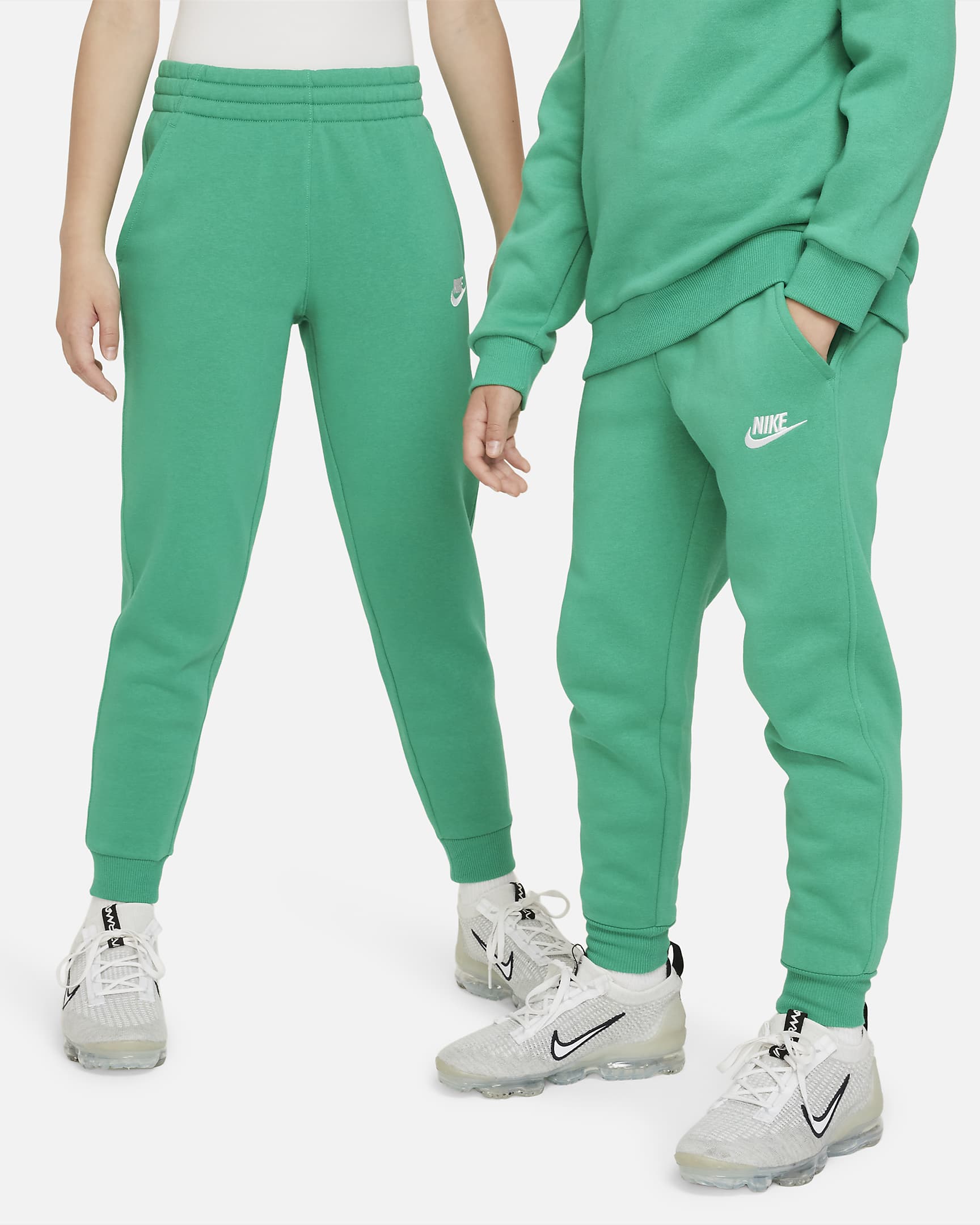 Nike Sportswear Club Fleece Big Kids' Joggers - Stadium Green/White