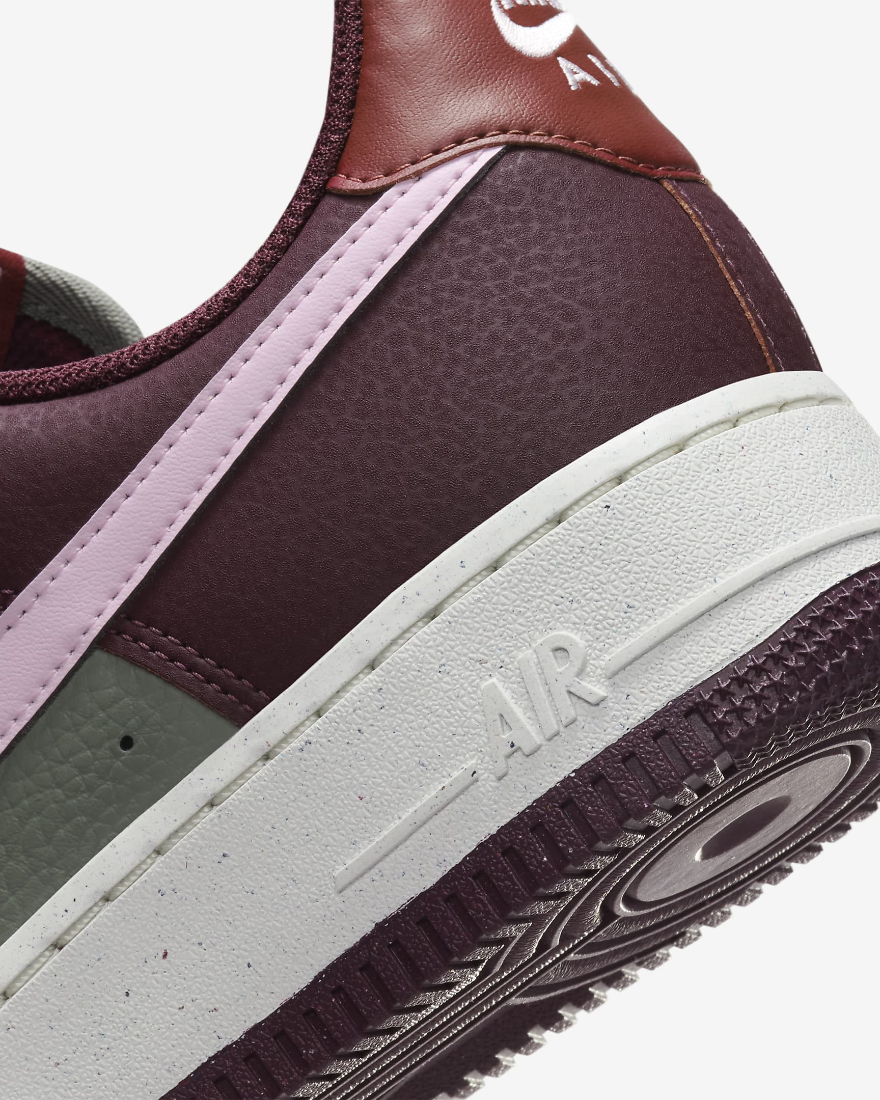 Buty damskie Nike Air Force 1 '07 Next Nature - Burgundy Crush/Dark Stucco/Sail/Pink Foam