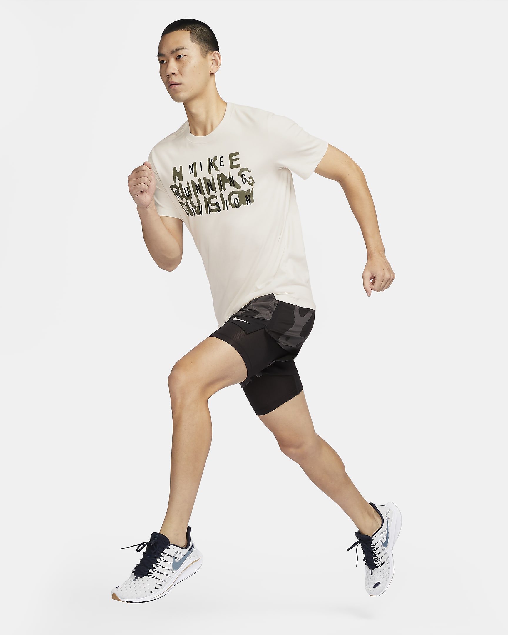 Nike Dri-FIT Running Division Men's T-Shirt. Nike PH