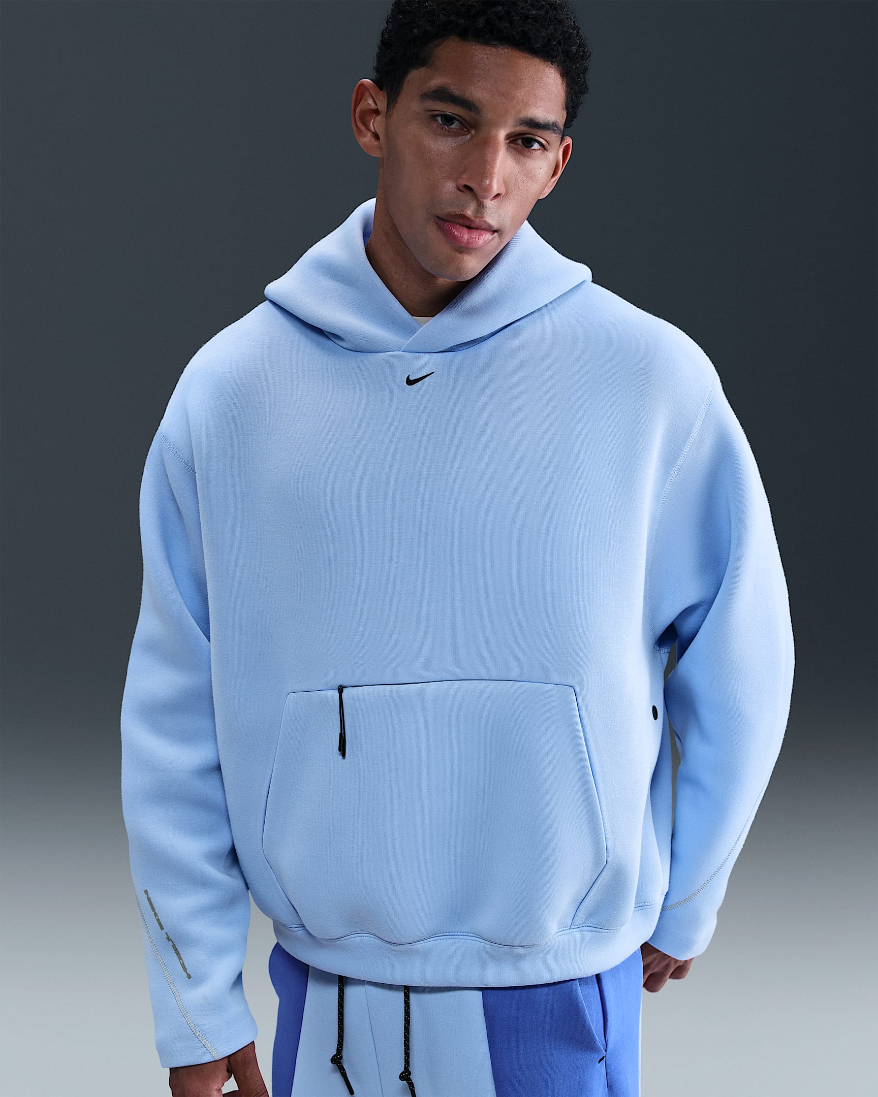 Nike Tech Men's Fleece Oversized Hoodie - Aluminum/Black