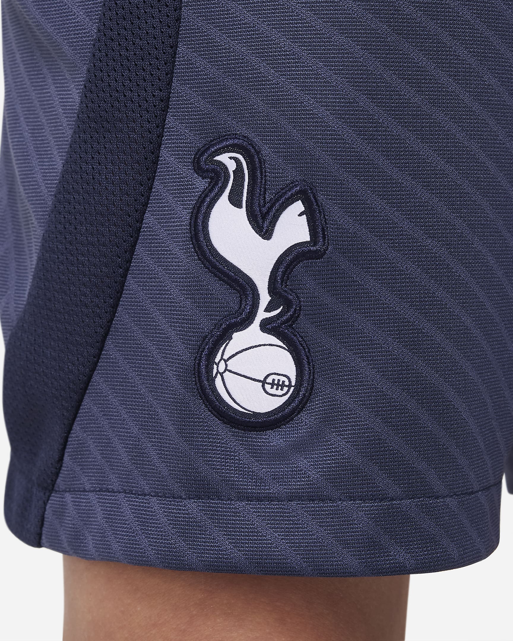 Tottenham Hotspur Strike Older Kids' DriFIT Knit Football Shorts. Nike SI