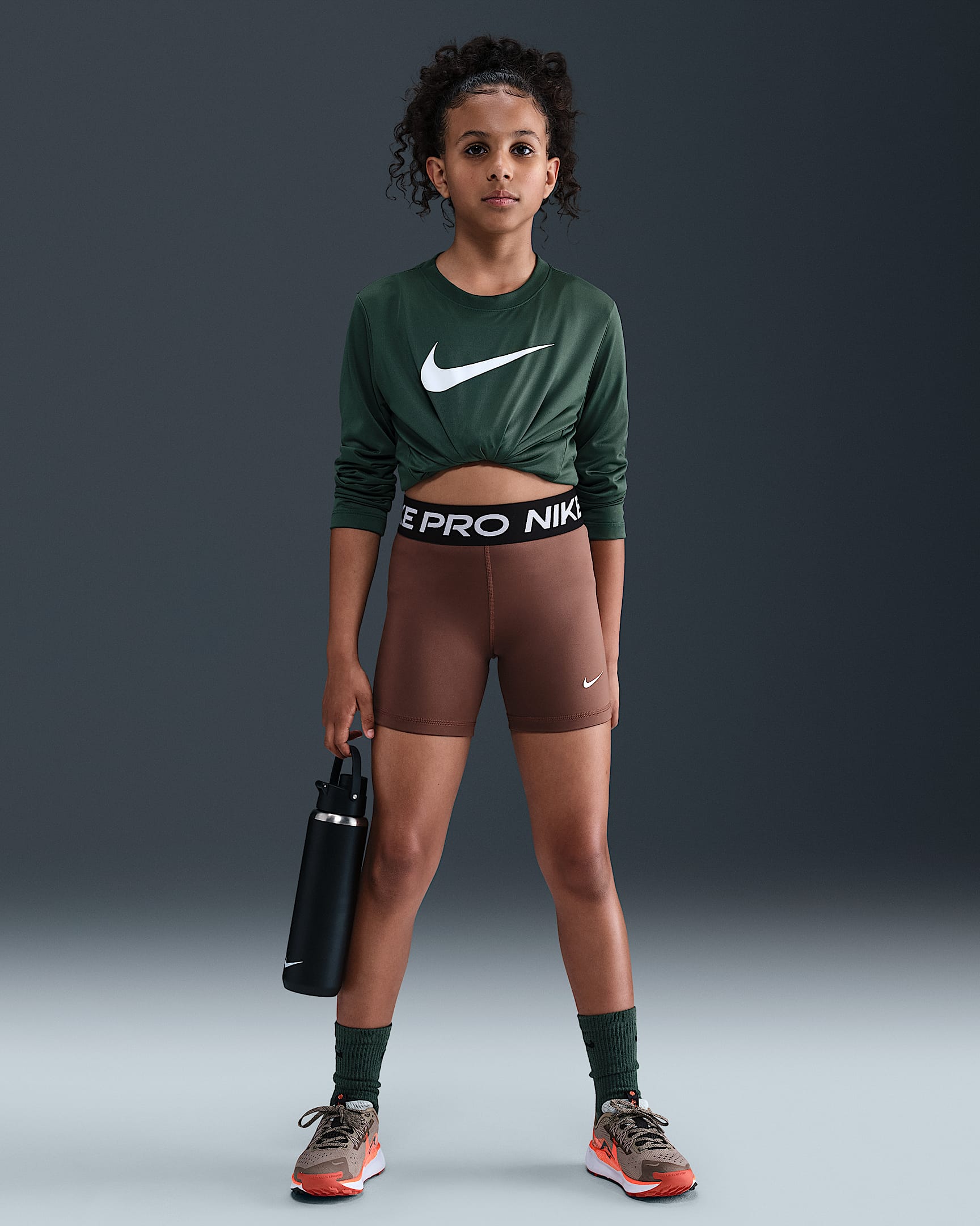 Shorts para niña Nike Pro - Marrón fauna/Blanco