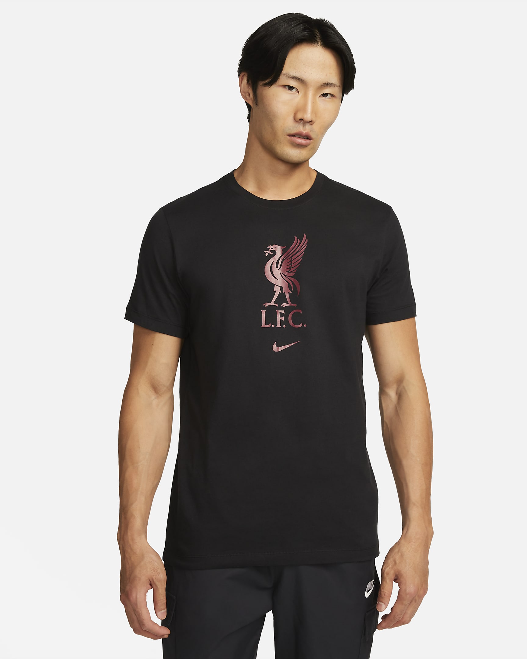 Liverpool Crest Men's Nike Soccer T-Shirt. Nike.com