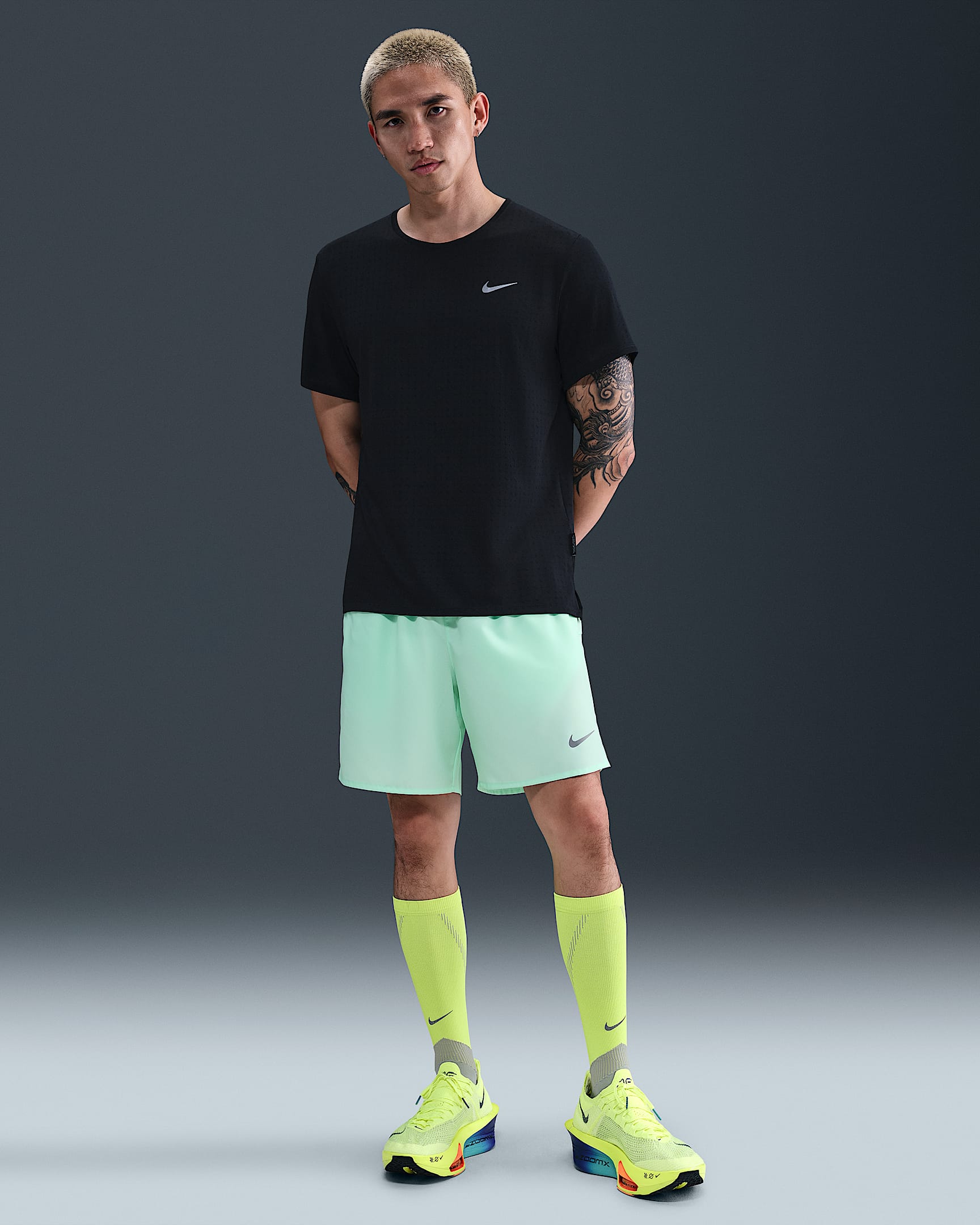 Nike Challenger Men's Dri-FIT 18cm (approx.) Brief-Lined Running Shorts - Mint Foam