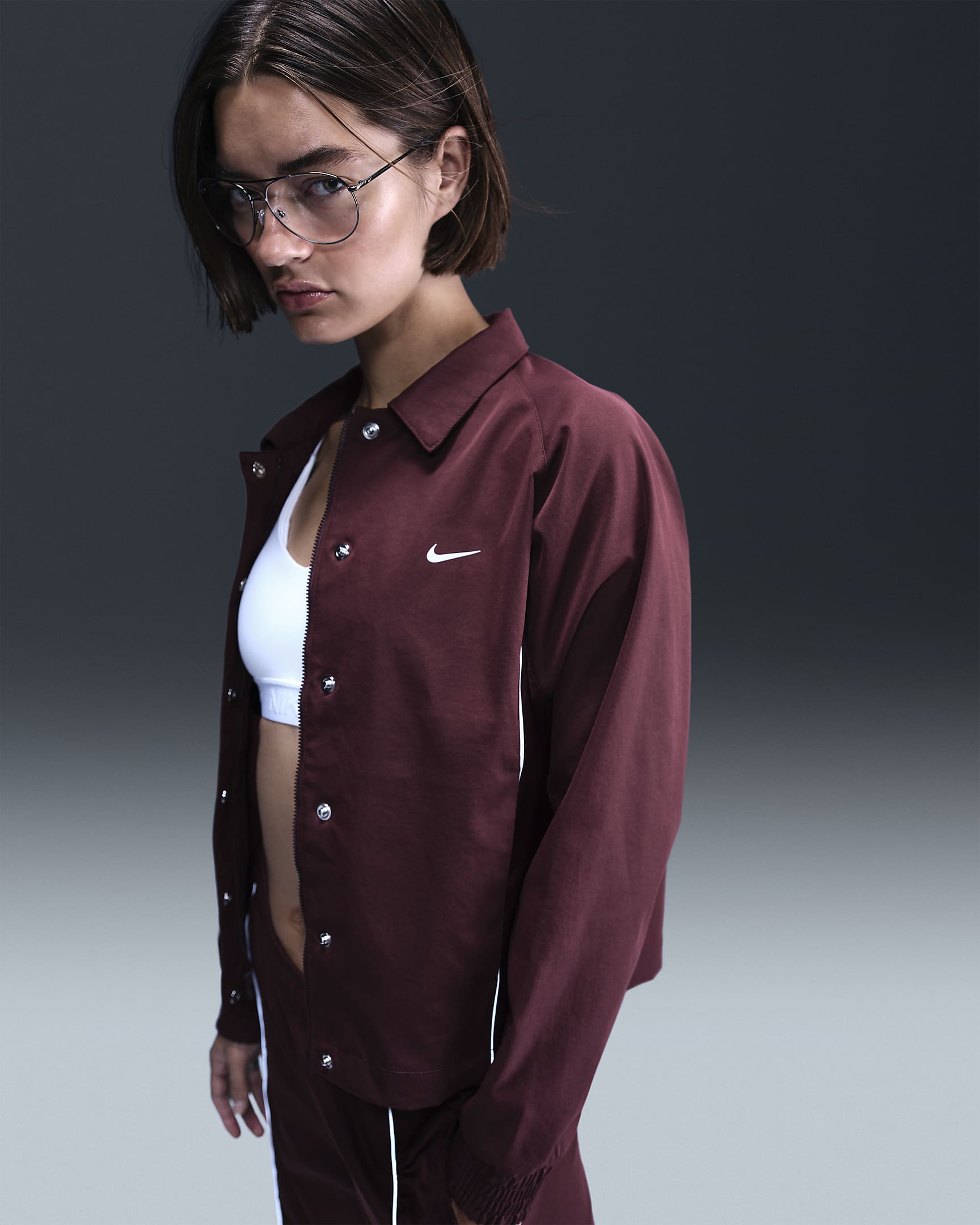 Nike Sportswear Damenjacke aus Webmaterial - Burgundy Crush/Burgundy Crush