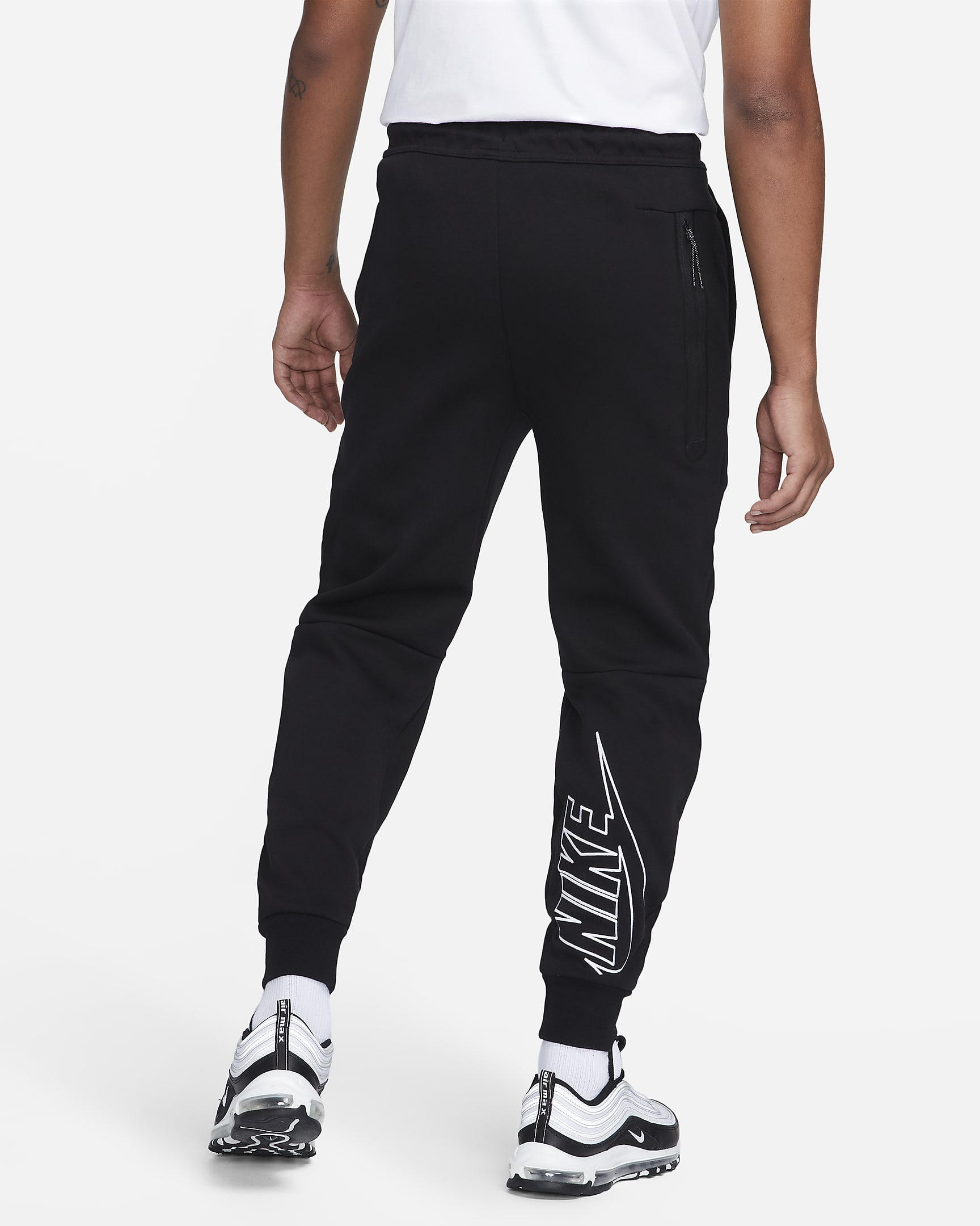 Nike Tech Fleece Men's Graphic Joggers. Nike LU