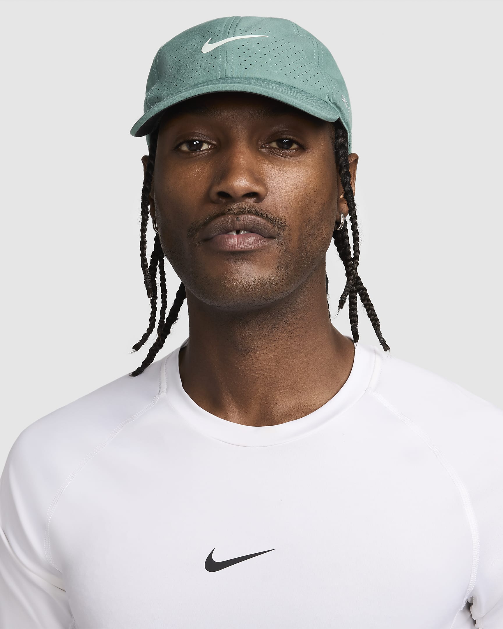 Nike Dri-FIT ADV Club Unstructured Tennis Cap - Bicoastal/Barely Green