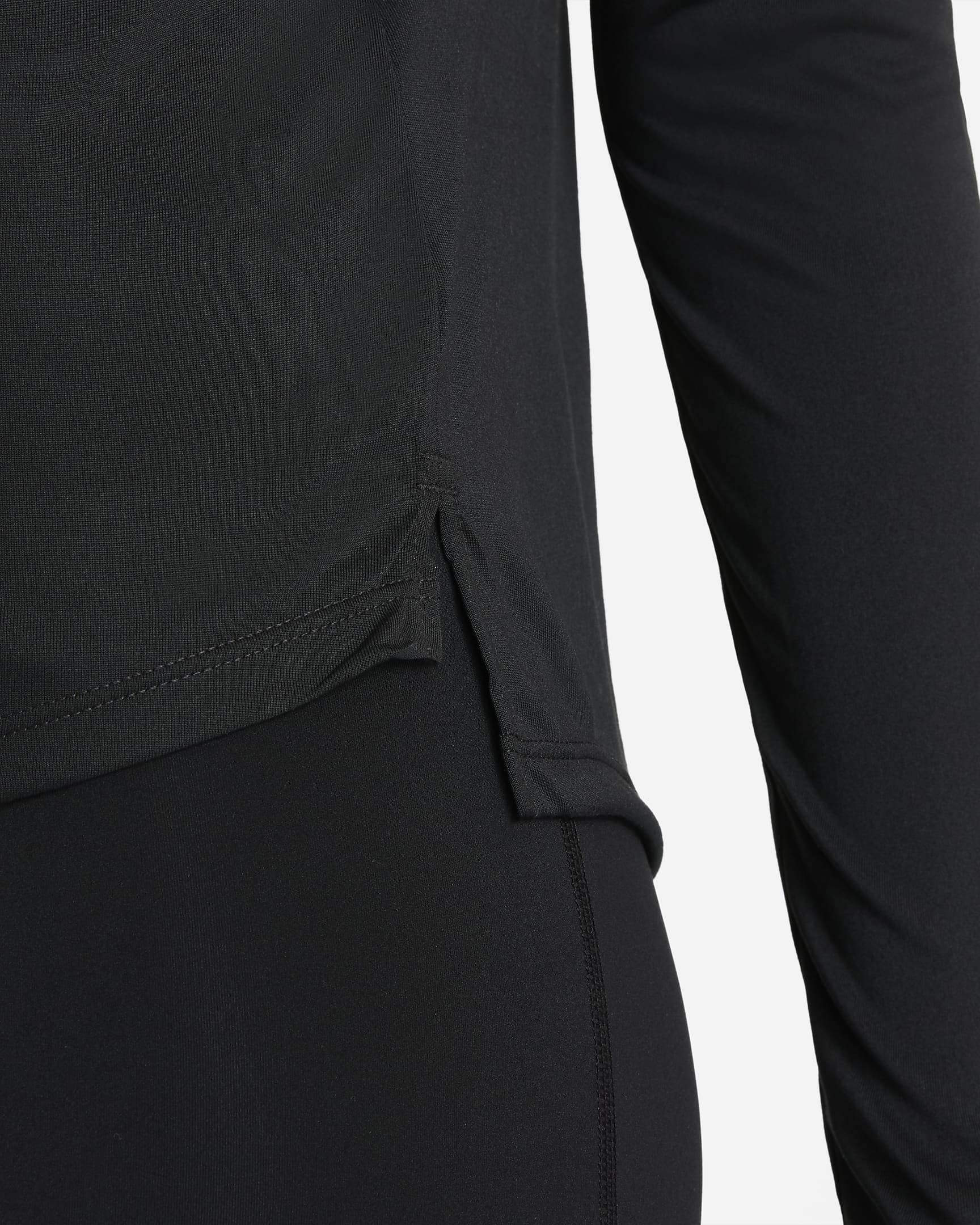 Nike Dri-FIT One Women's Standard Fit Long-Sleeve Top. Nike SI