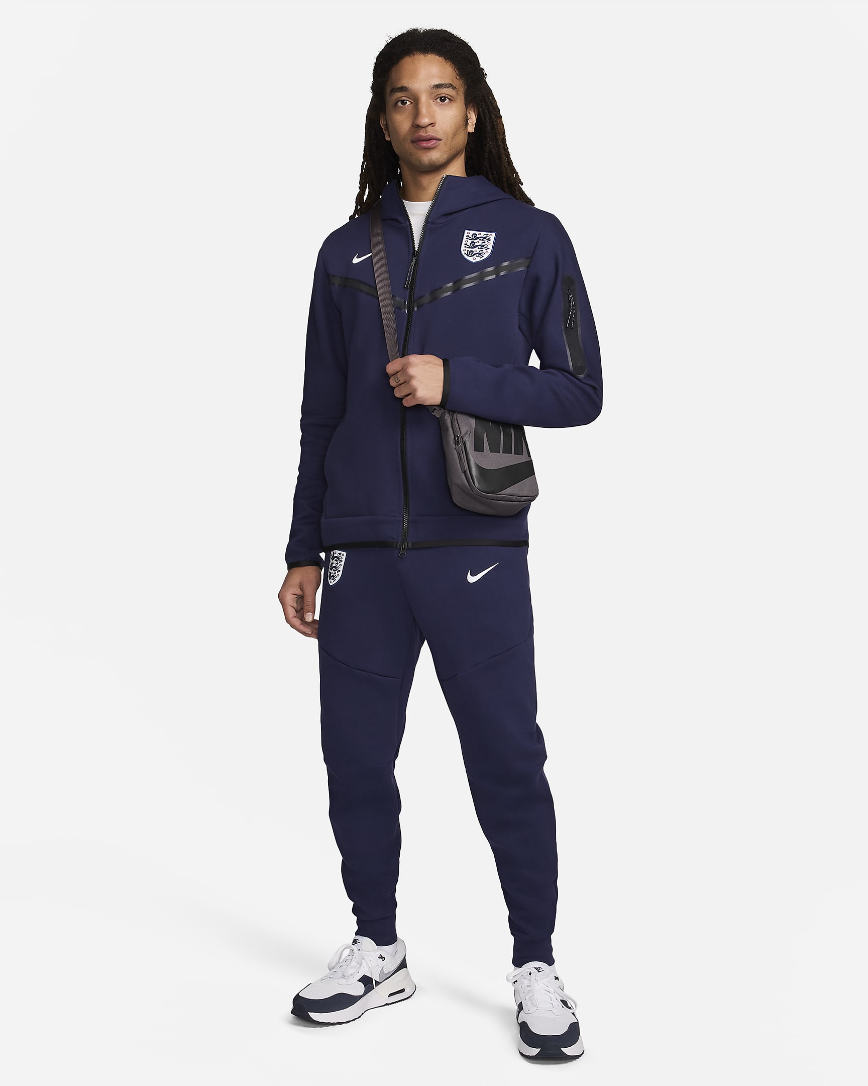 England Tech Fleece Men's Nike Football Joggers. Nike UK