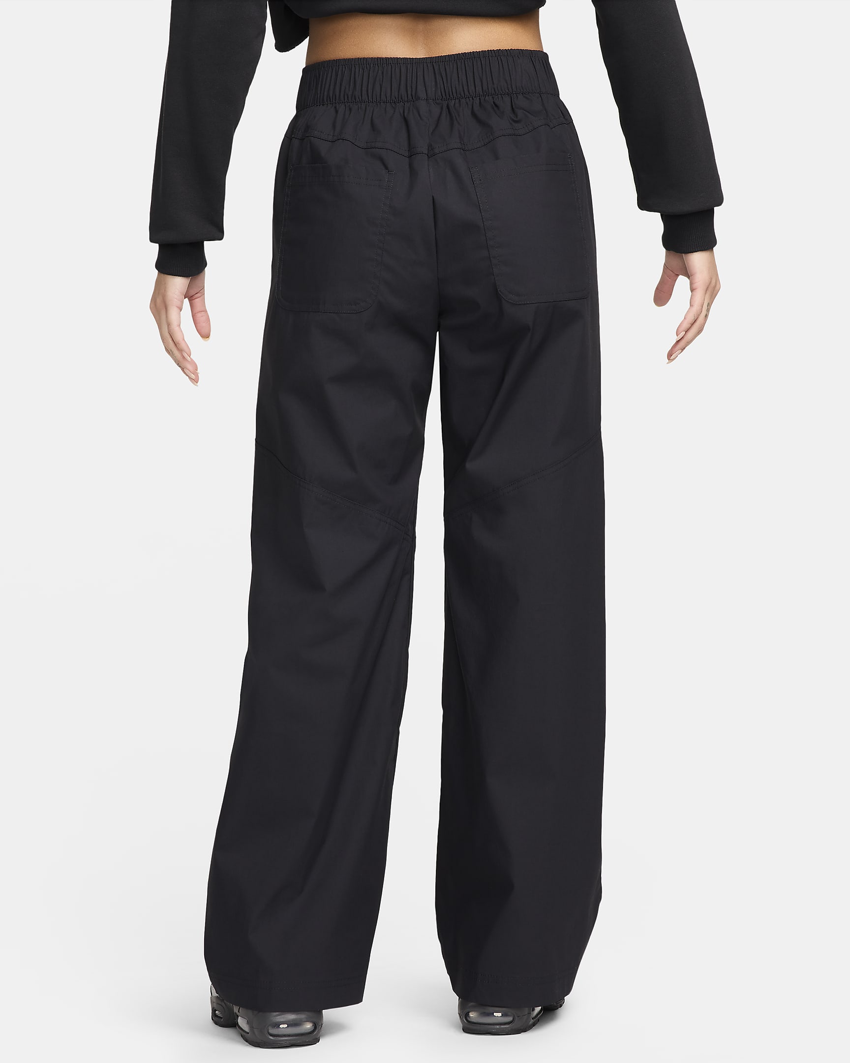 Nike Sportswear Essentials Women's Woven HighRise Trousers. Nike IN