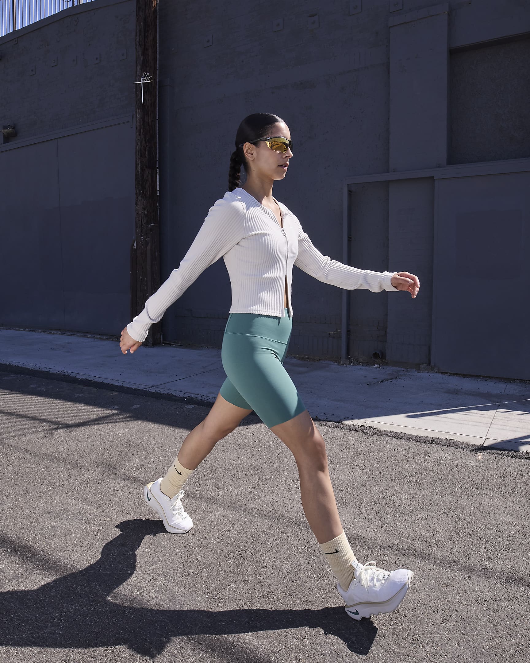 Nike Motiva Women's Walking Shoes - Sail/White/Phantom/Sail