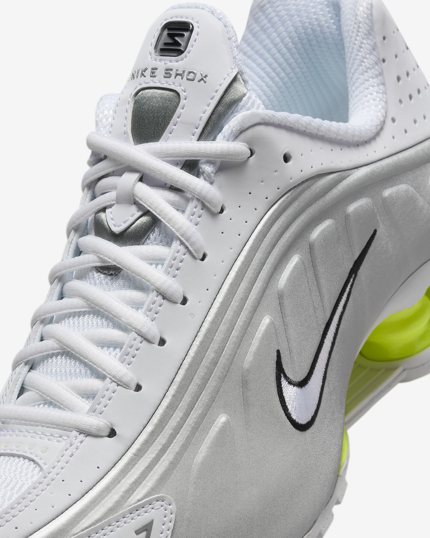 Tenis Nike Shox R4 - Blanco/Plata metalizado/Volt/Blanco