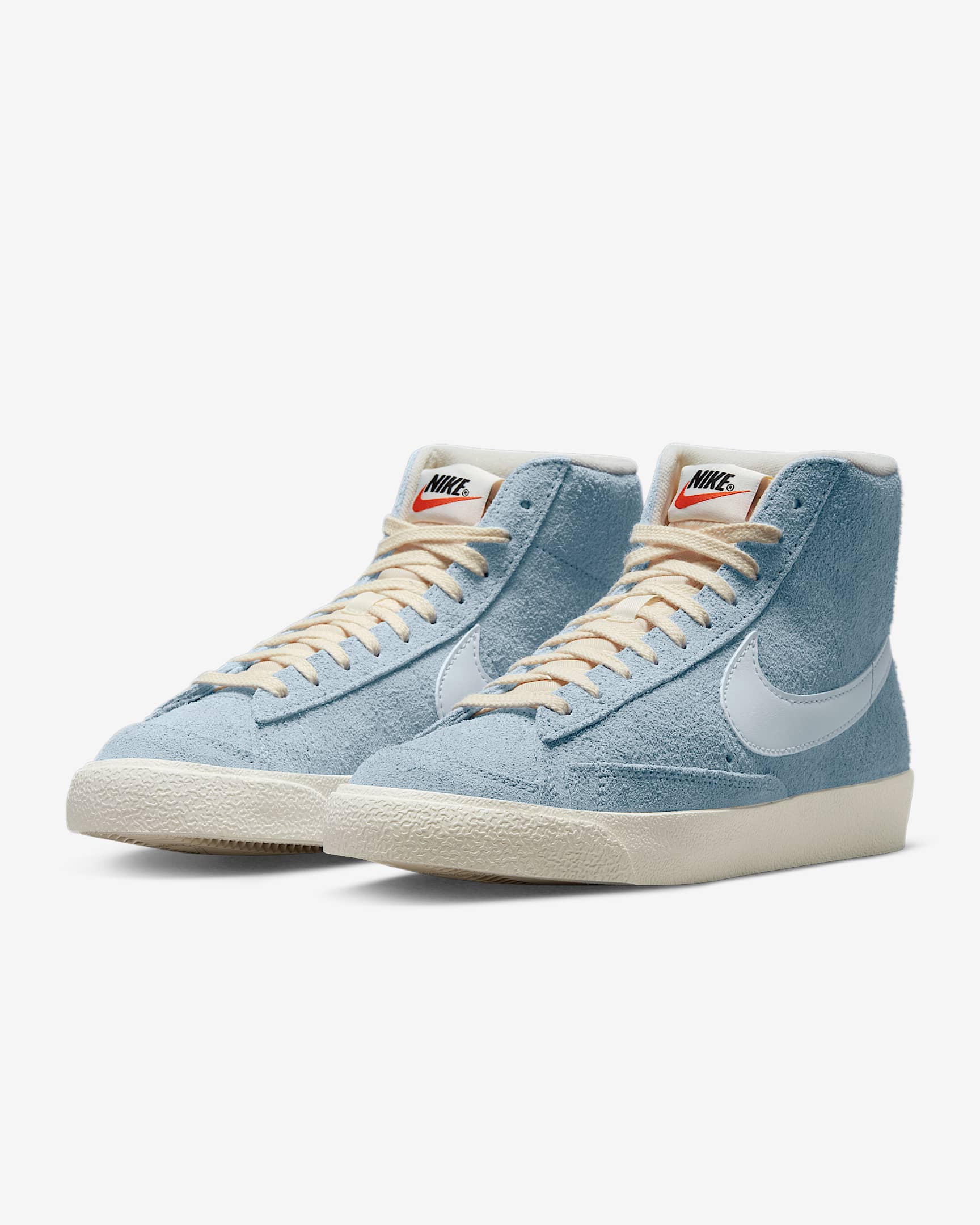 Nike Blazer Mid '77 Vintage Women's Shoe. Nike BE