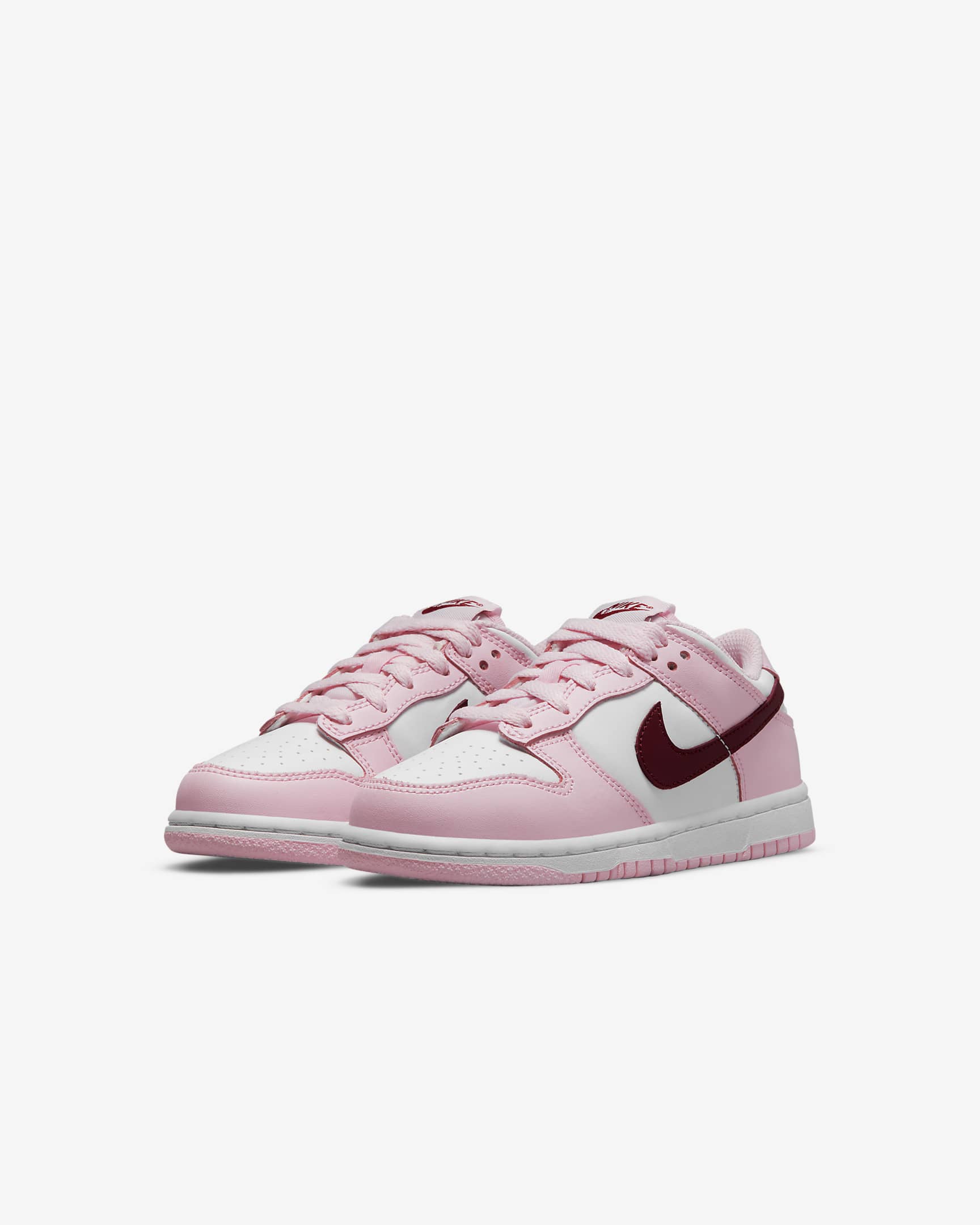 Nike Dunk Low Younger Kids' Shoes. Nike SG
