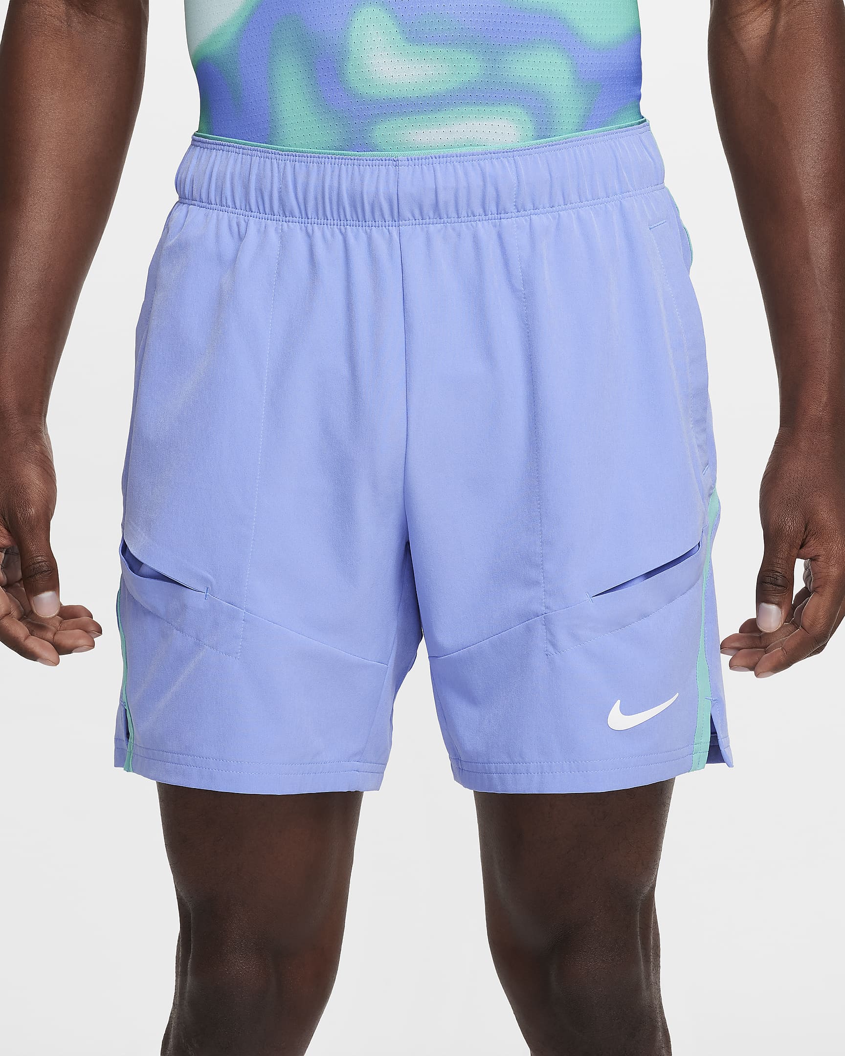 NikeCourt Advantage Dri-FIT tennisshorts voor heren (18 cm) - Royal Pulse/Green Frost/Wit