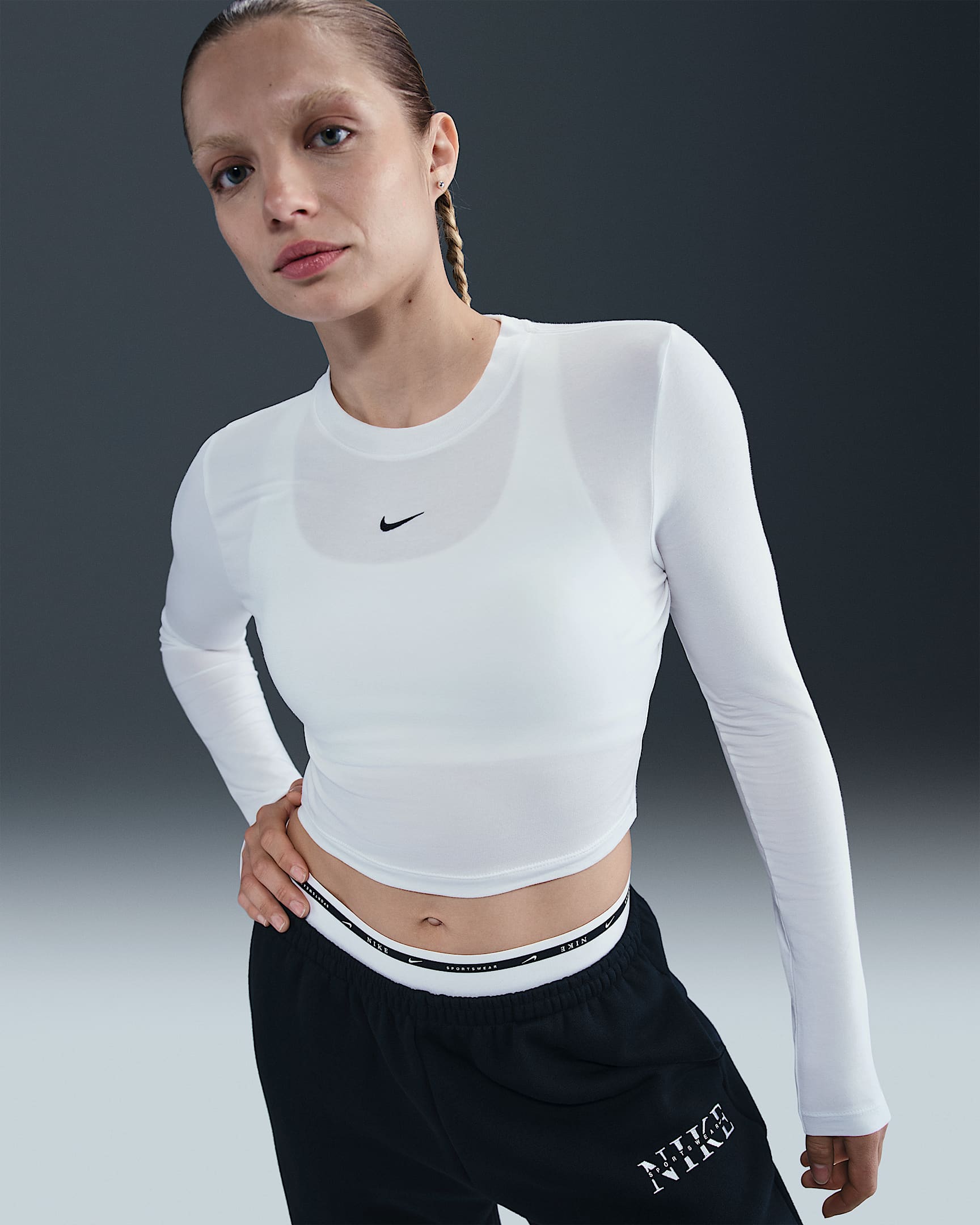 Nike Sportswear Chill Knit Camiseta corta de manga larga y ajuste entallado - Mujer - Blanco/Negro