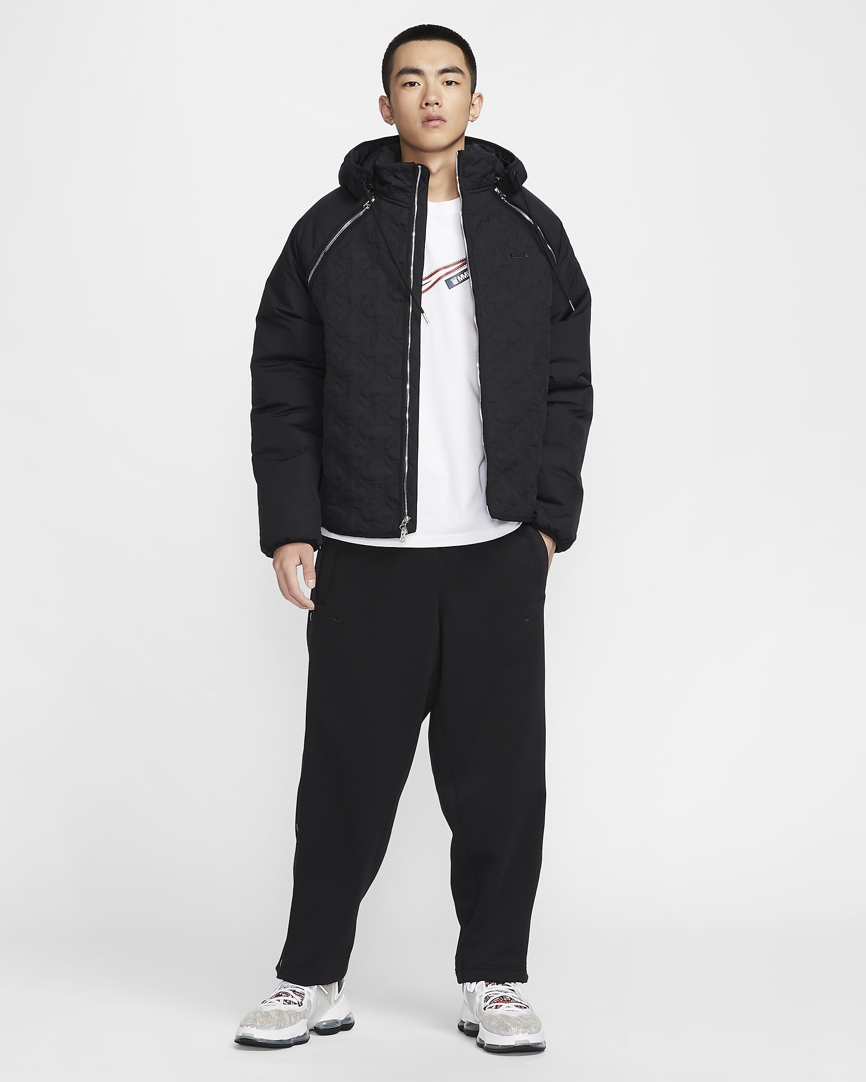 LeBron Men's ThermaFIT Standard Issue Basketball Trousers. Nike PH