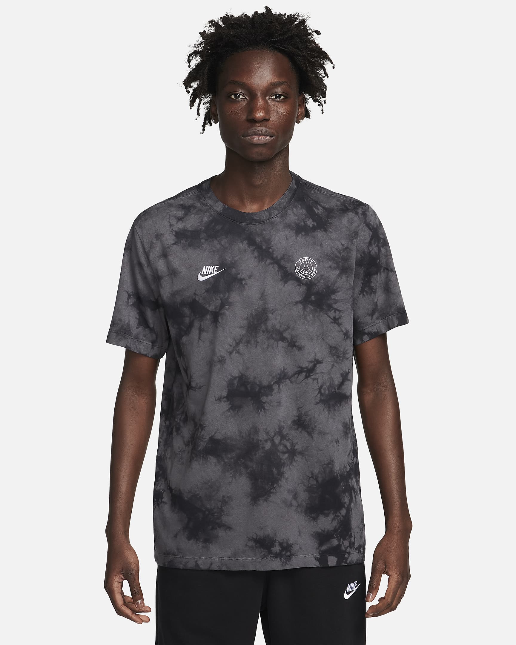 PSG Essential Men's Nike Soccer T-Shirt. Nike.com