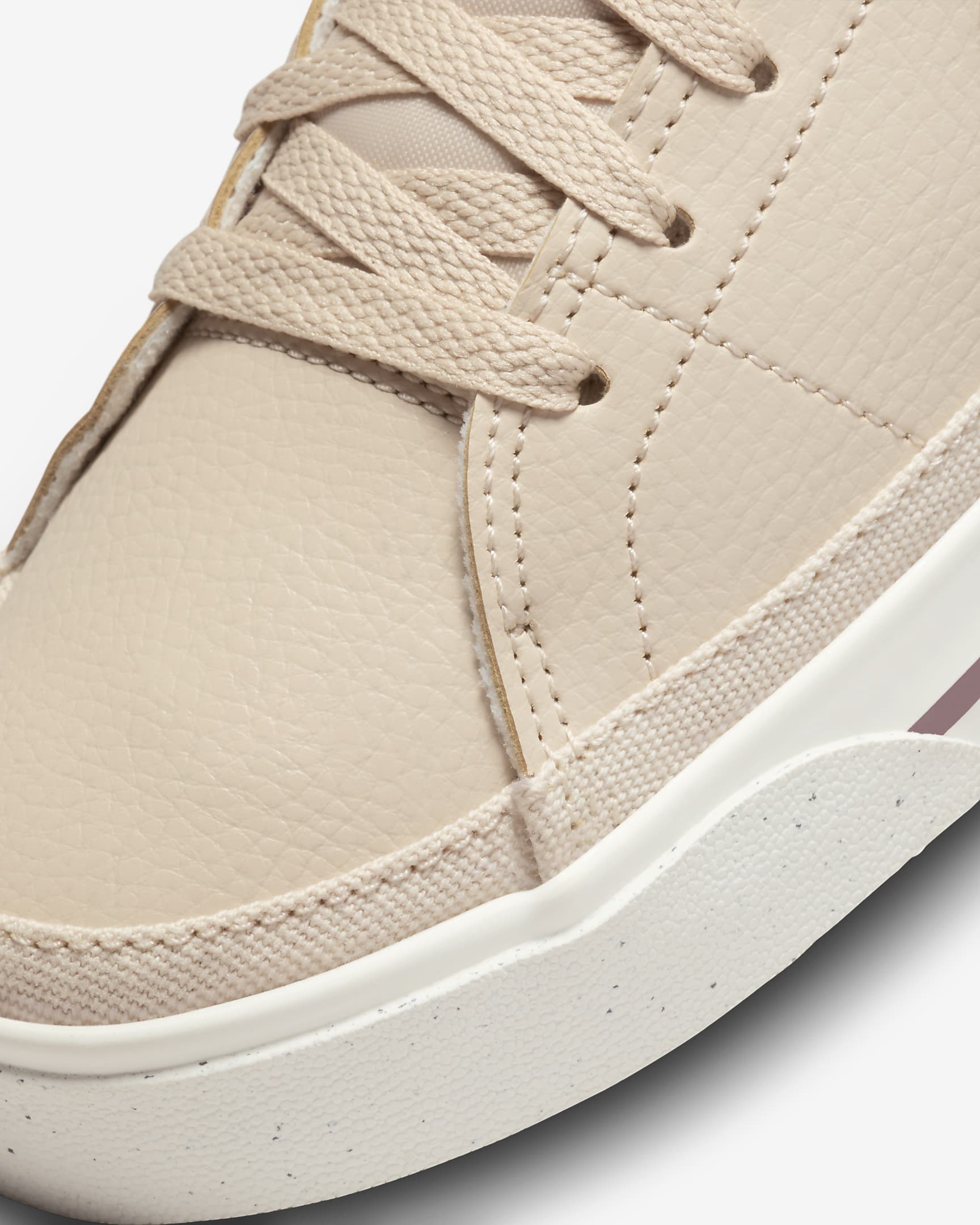 Nike Court Legacy Next Nature Damenschuh - Sanddrift/Bronzine/Sail/Hemp