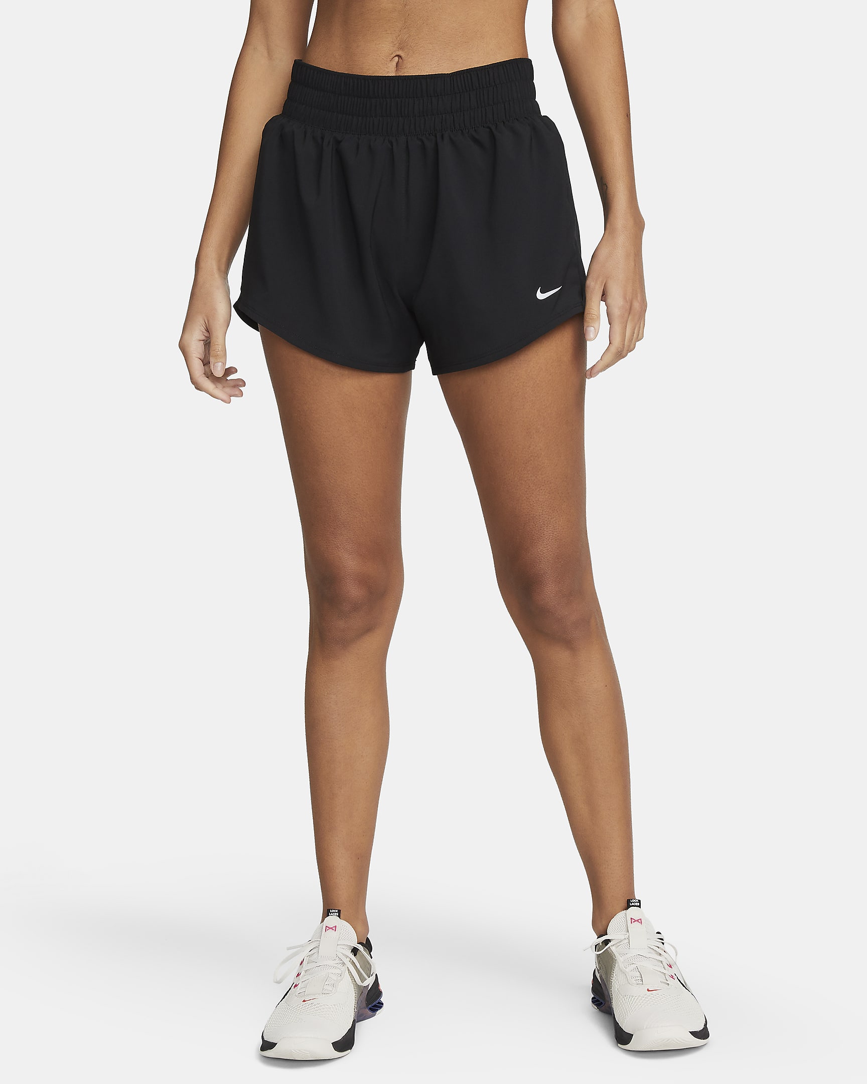 Shorts Nike One Dri-FIT med innerbyxor och medelhög midja 7,5 cm för kvinnor - Svart