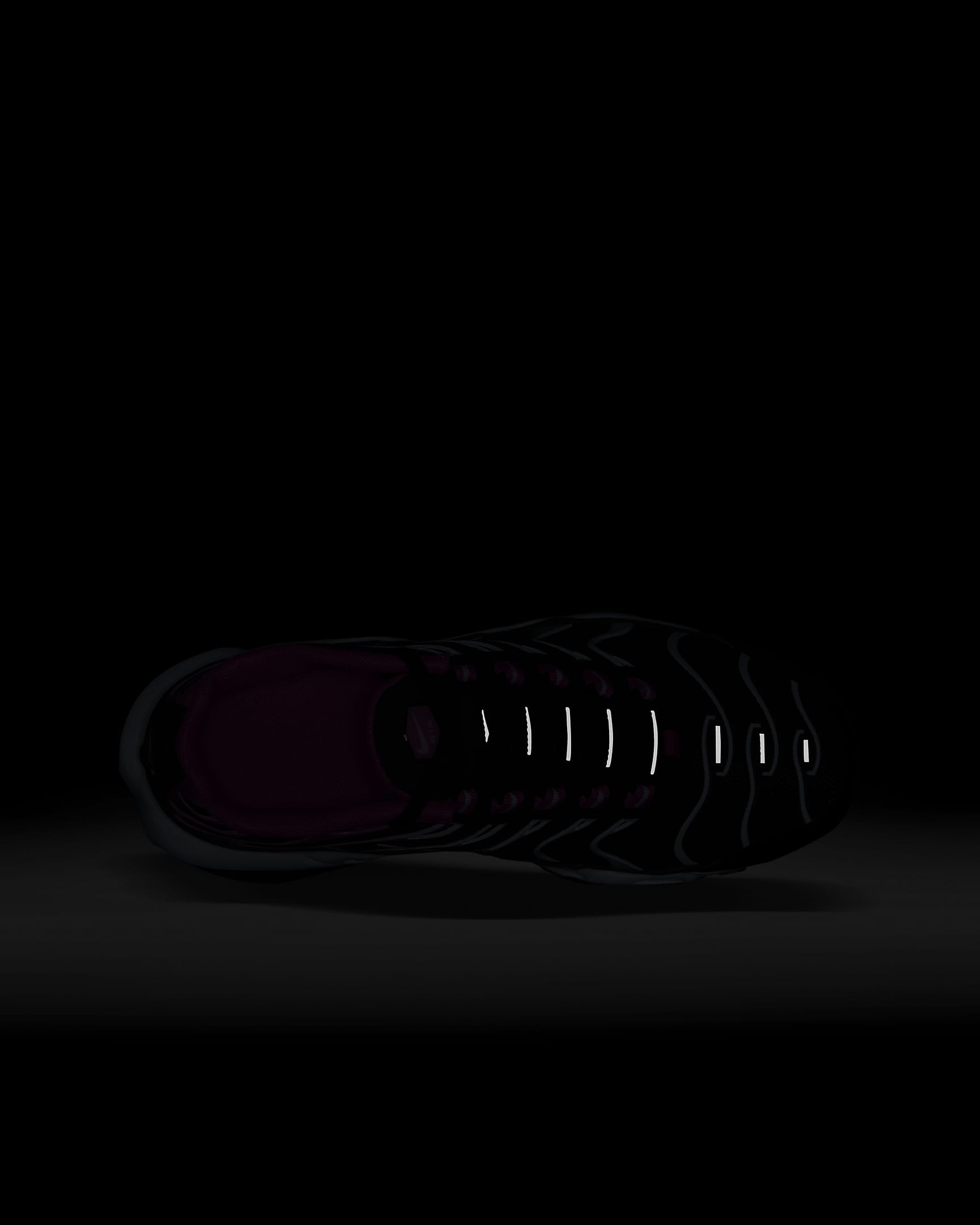 Nike Air Max Plus Older Kids' Shoes - Black/White/Laser Fuchsia