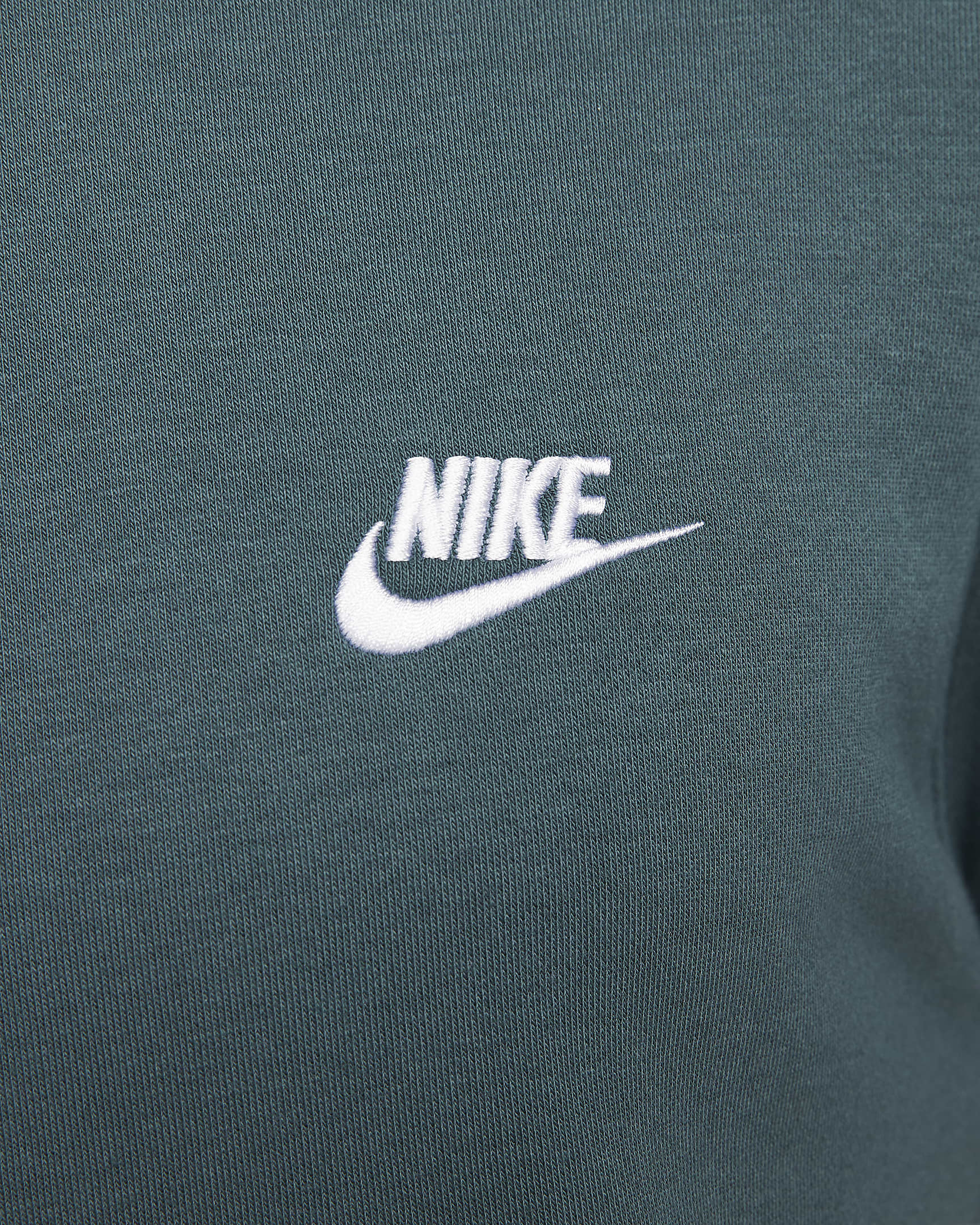 Nike Sportswear Men's Crew-Neck Sweatshirt. Nike VN