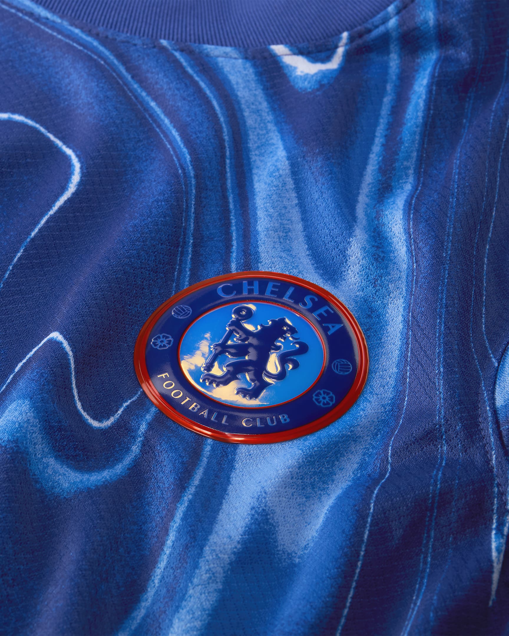 Camisola de futebol de réplica Nike Dri-FIT do equipamento principal Stadium Chelsea FC 2024 para mulher - Azul Rush/Laranja Team/Branco