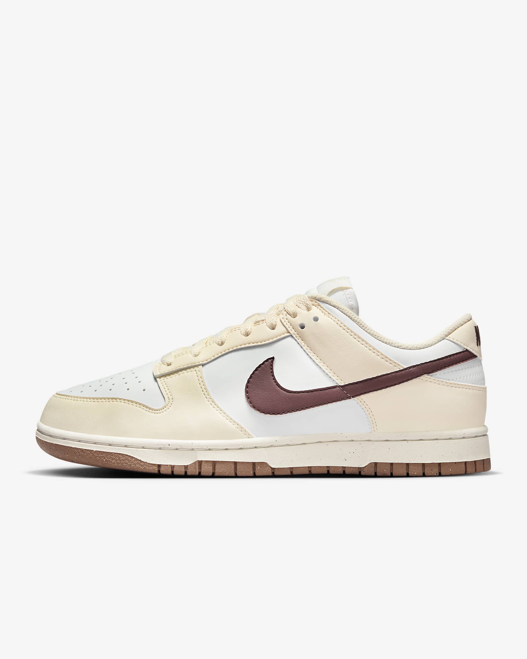 Tenis para mujer Nike Dunk Low - Leche de coco/Blanco cumbre/Malva humeante