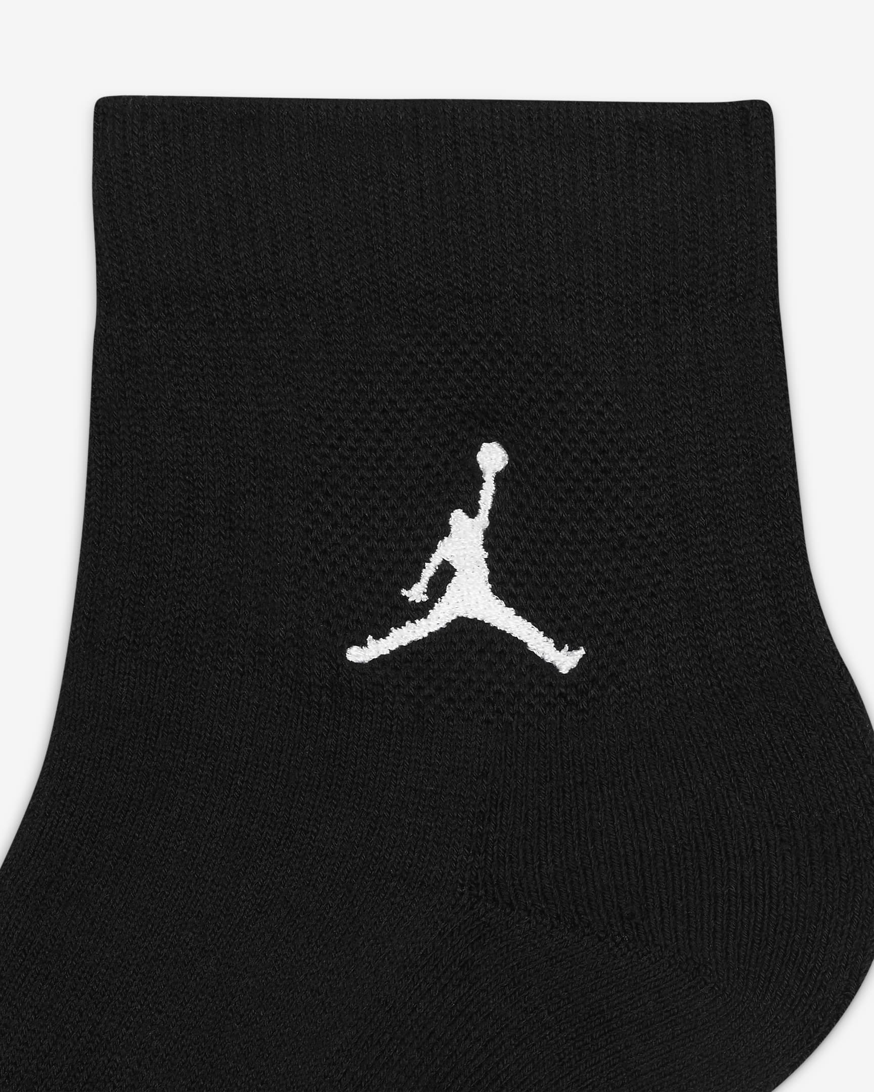 Jordan Everyday Ankle Socks (3 Pairs). Nike HR