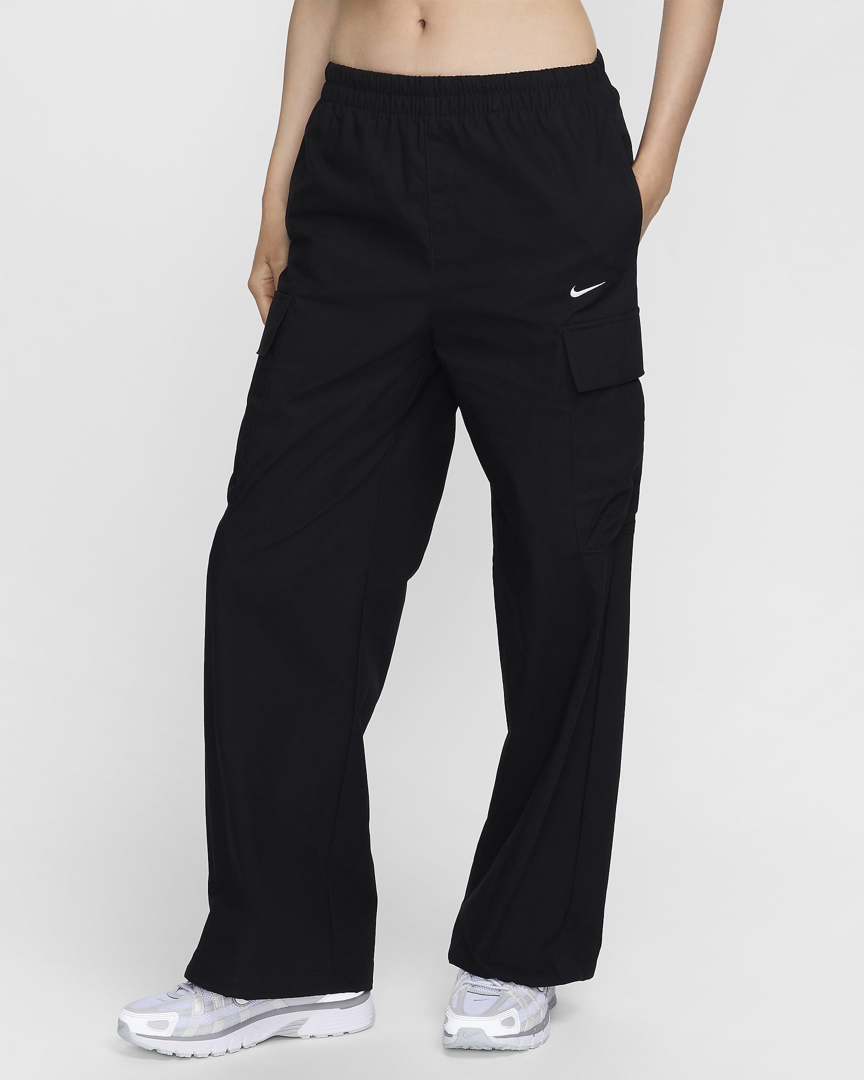 Nike Sportswear Everything Wovens Women's Mid-Rise Cargo Trousers - Black/White