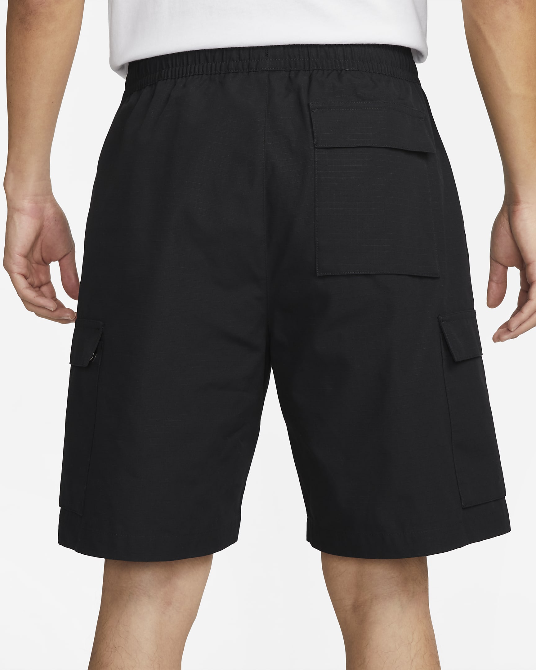 Nike Club Men's Woven Cargo Shorts - Black/White