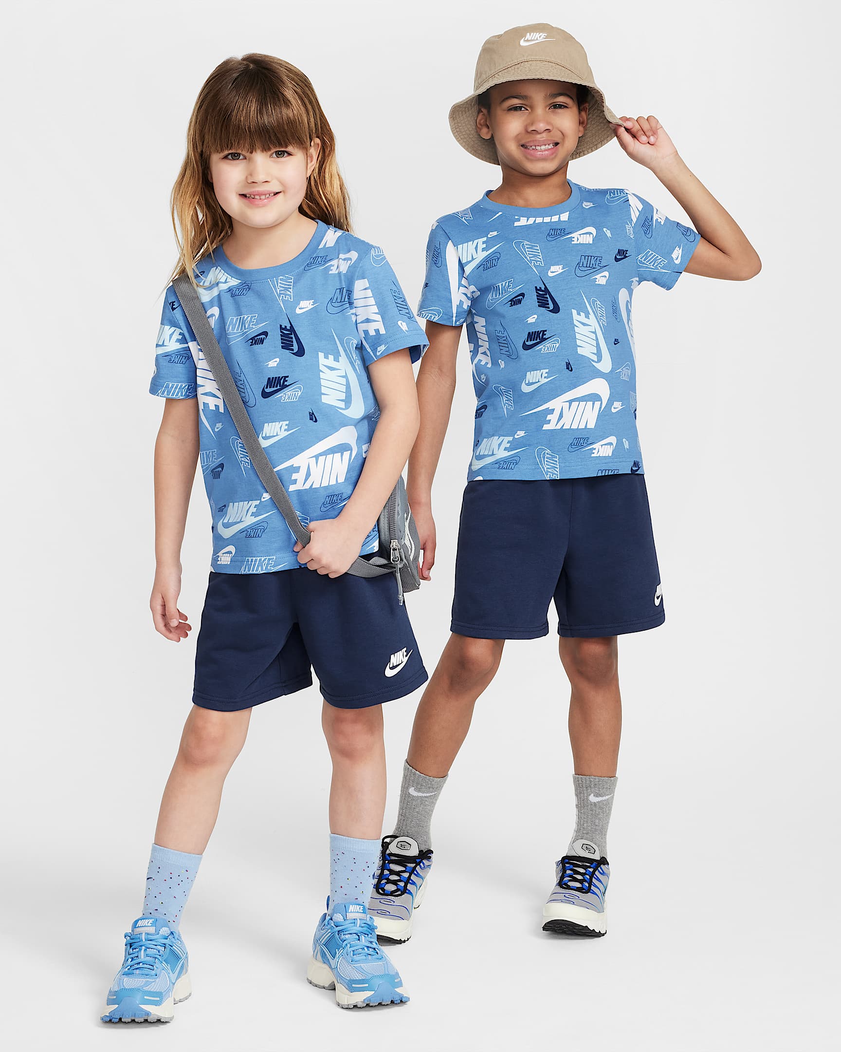 Completo con t-shirt stampata e shorts leggeri in French Terry Nike – Bambino/a - Midnight Navy