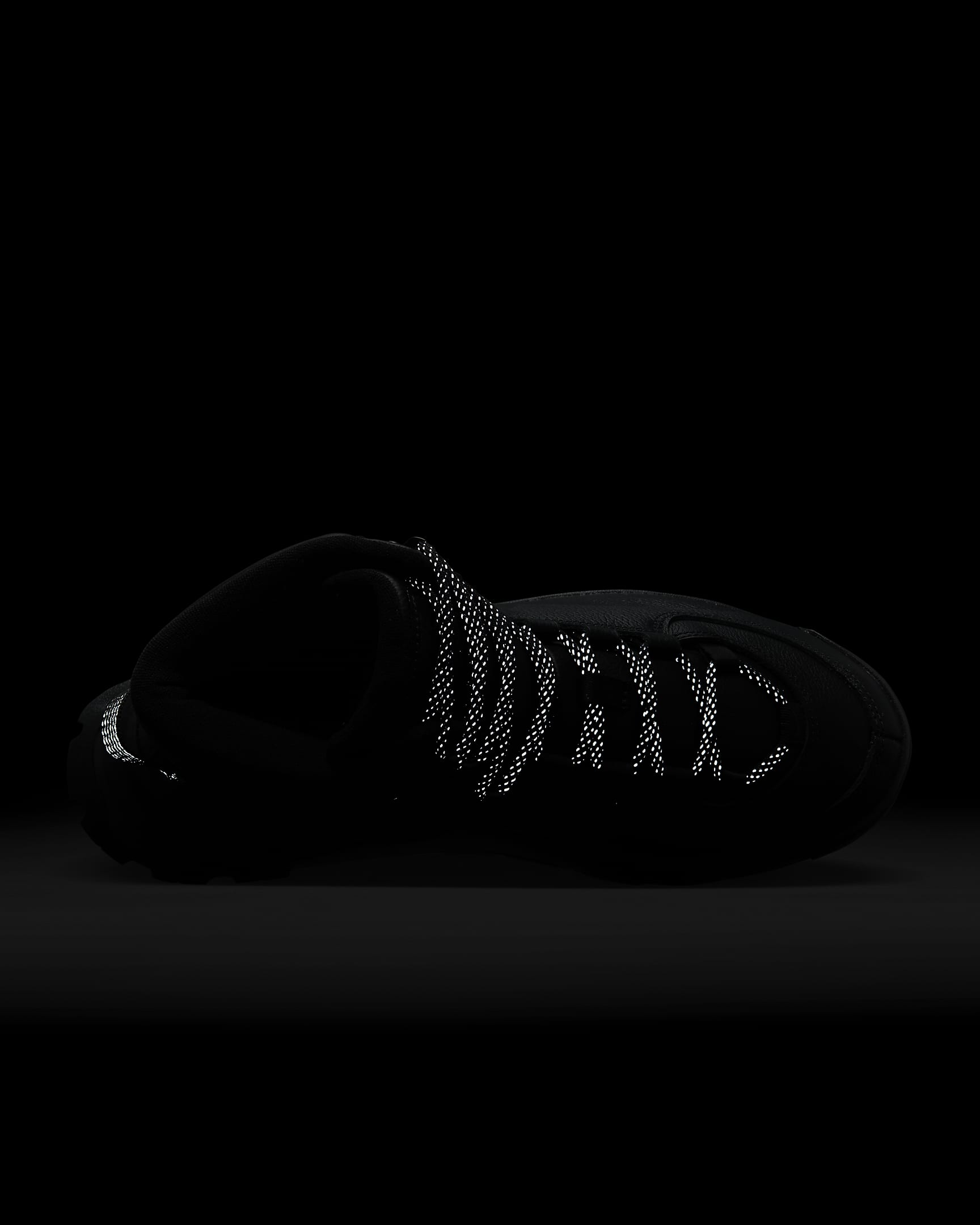 Γυναικεία αδιάβροχα μποτάκια Nike City Classic Premium - Μαύρο/Anthracite/Silver/Μαύρο