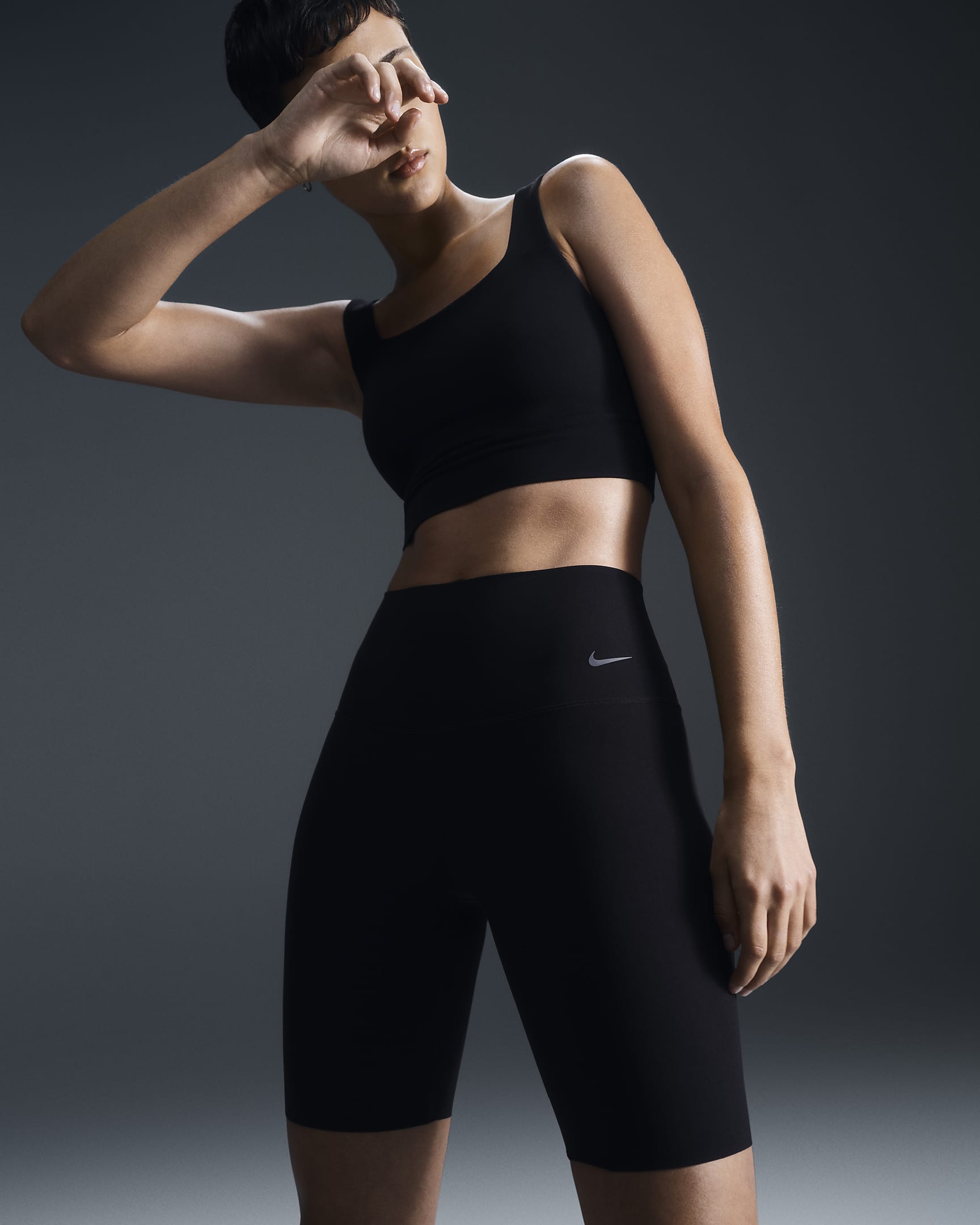 Nike Zenvy-cykelshorts (20 cm) med let støtte og høj talje til kvinder - sort/sort