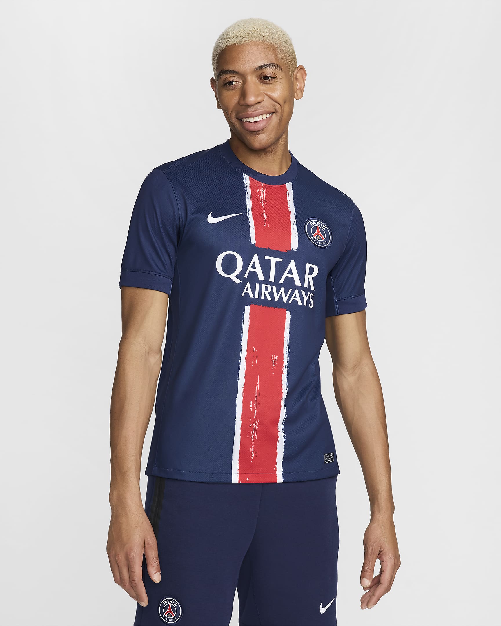 Paris Saint-Germain 2024/25 Stadyum İç Saha Nike Dri-FIT Erkek Futbol Taraftar Forması - Midnight Navy/Midnight Navy/Beyaz