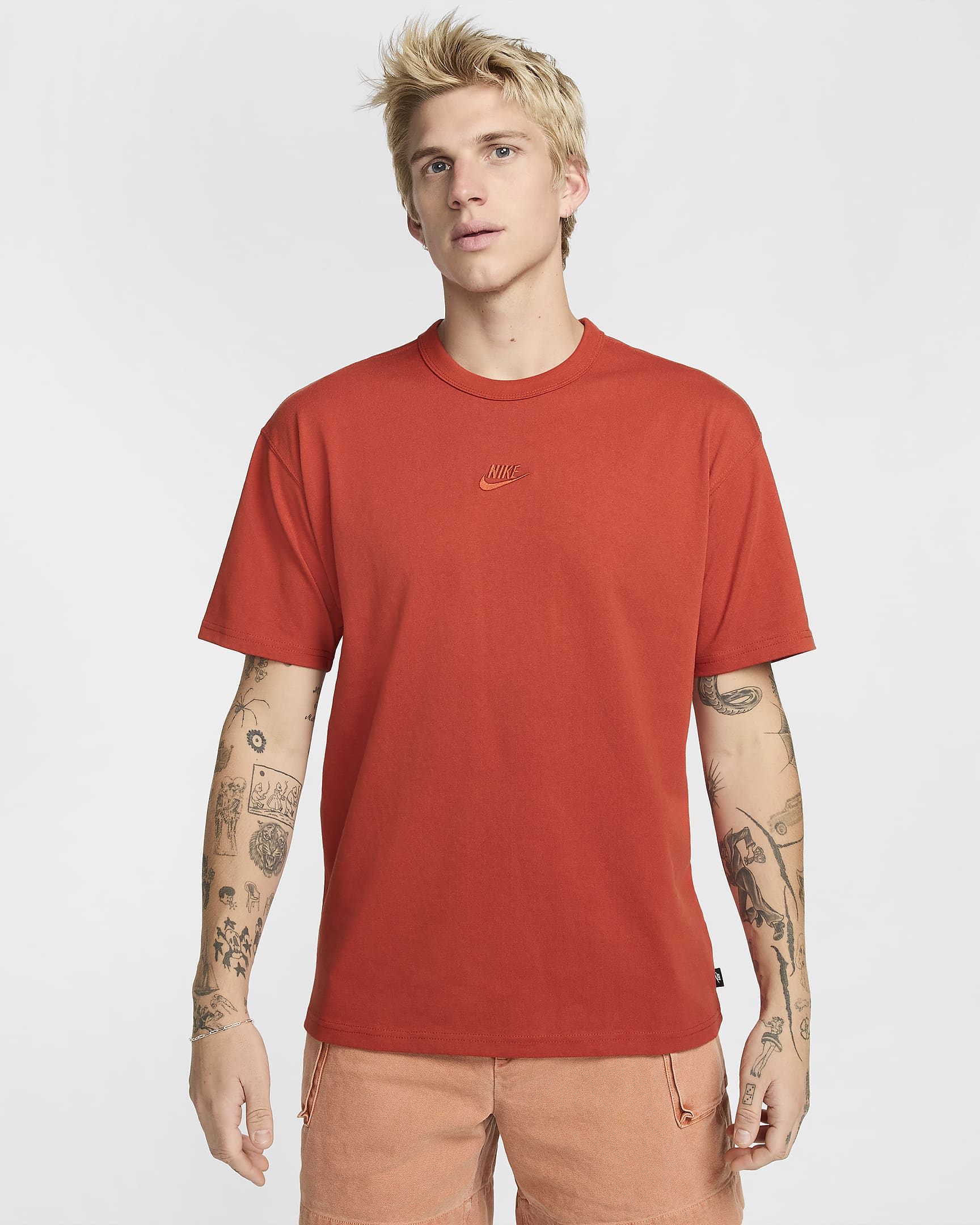 Tee-shirt Nike Sportswear Premium Essentials pour Homme - Dragon Red