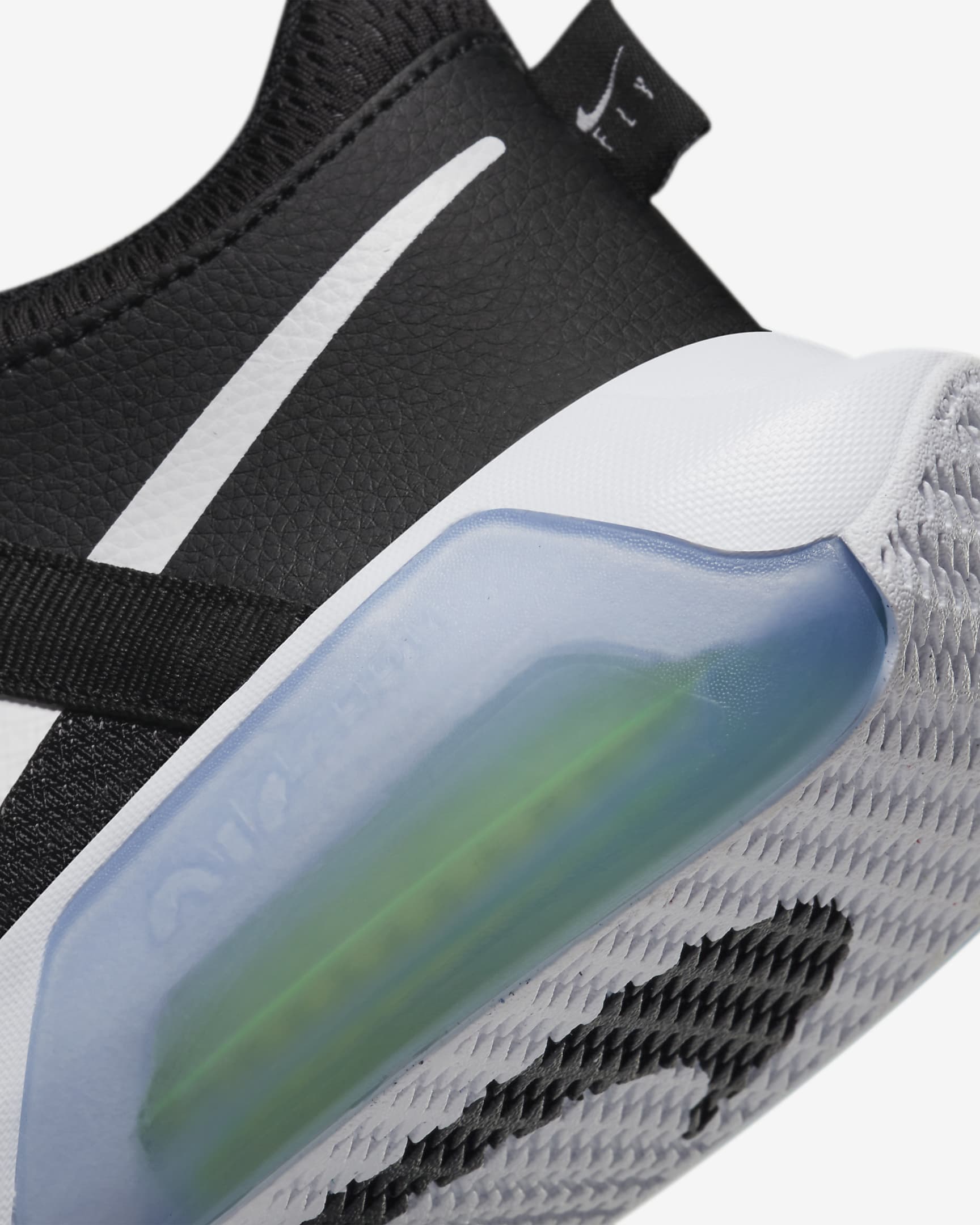 Nike Air Zoom Crossover Older Kids' Basketball Shoes. Nike PT